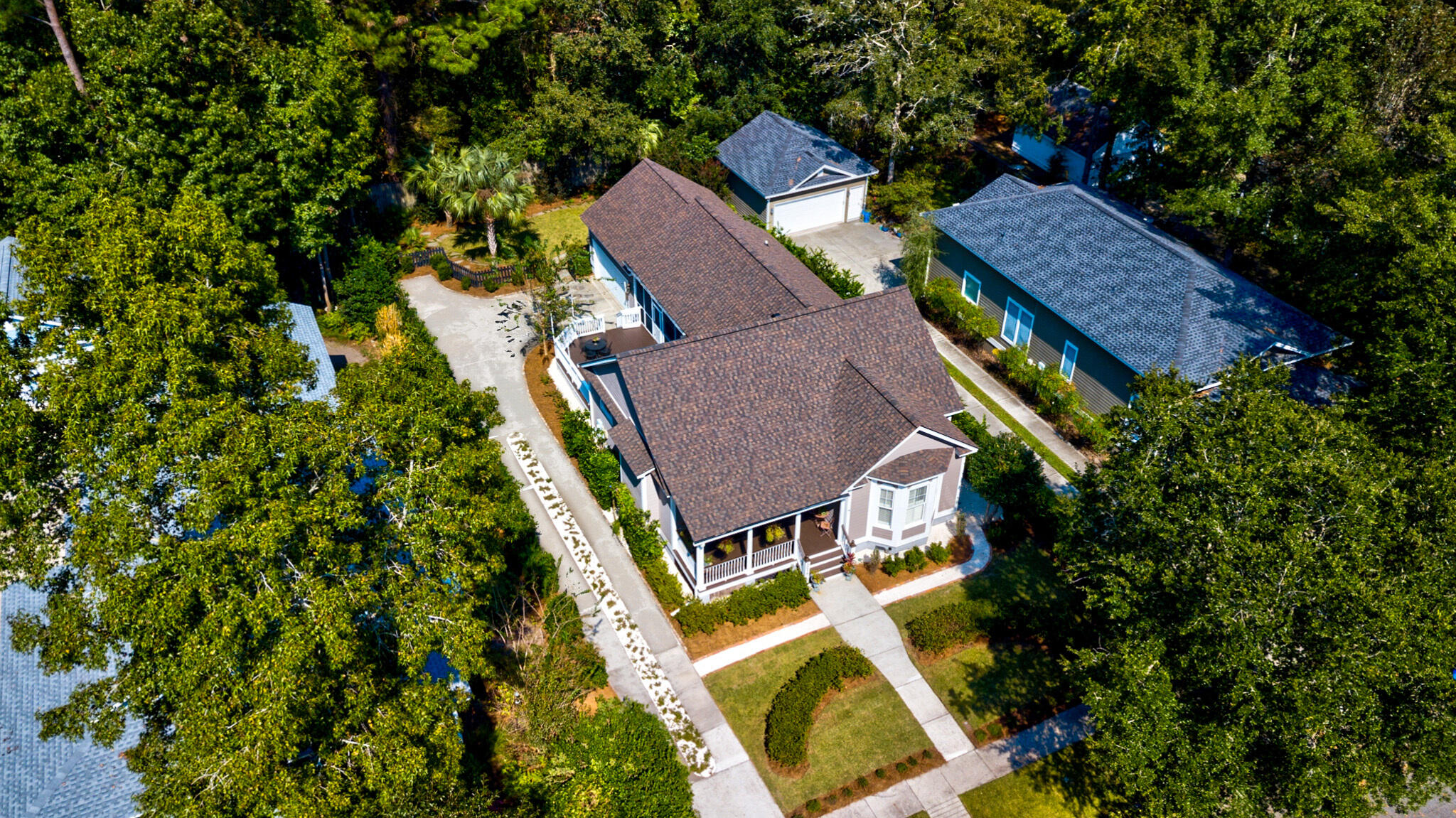 5016 Coral Reef Drive