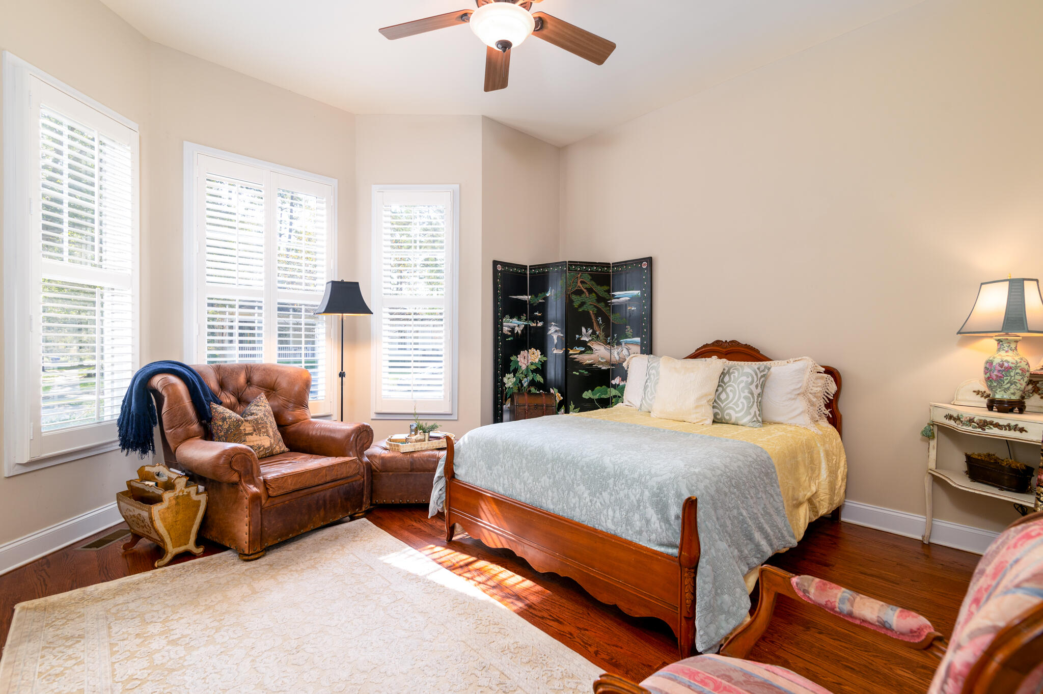 5016 Coral Reef Drive