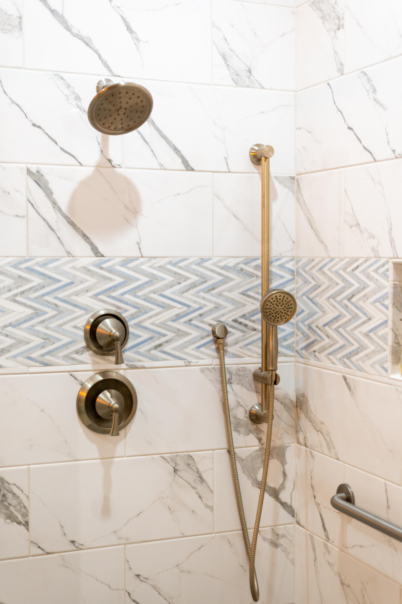 5016 Coral Reef Drive