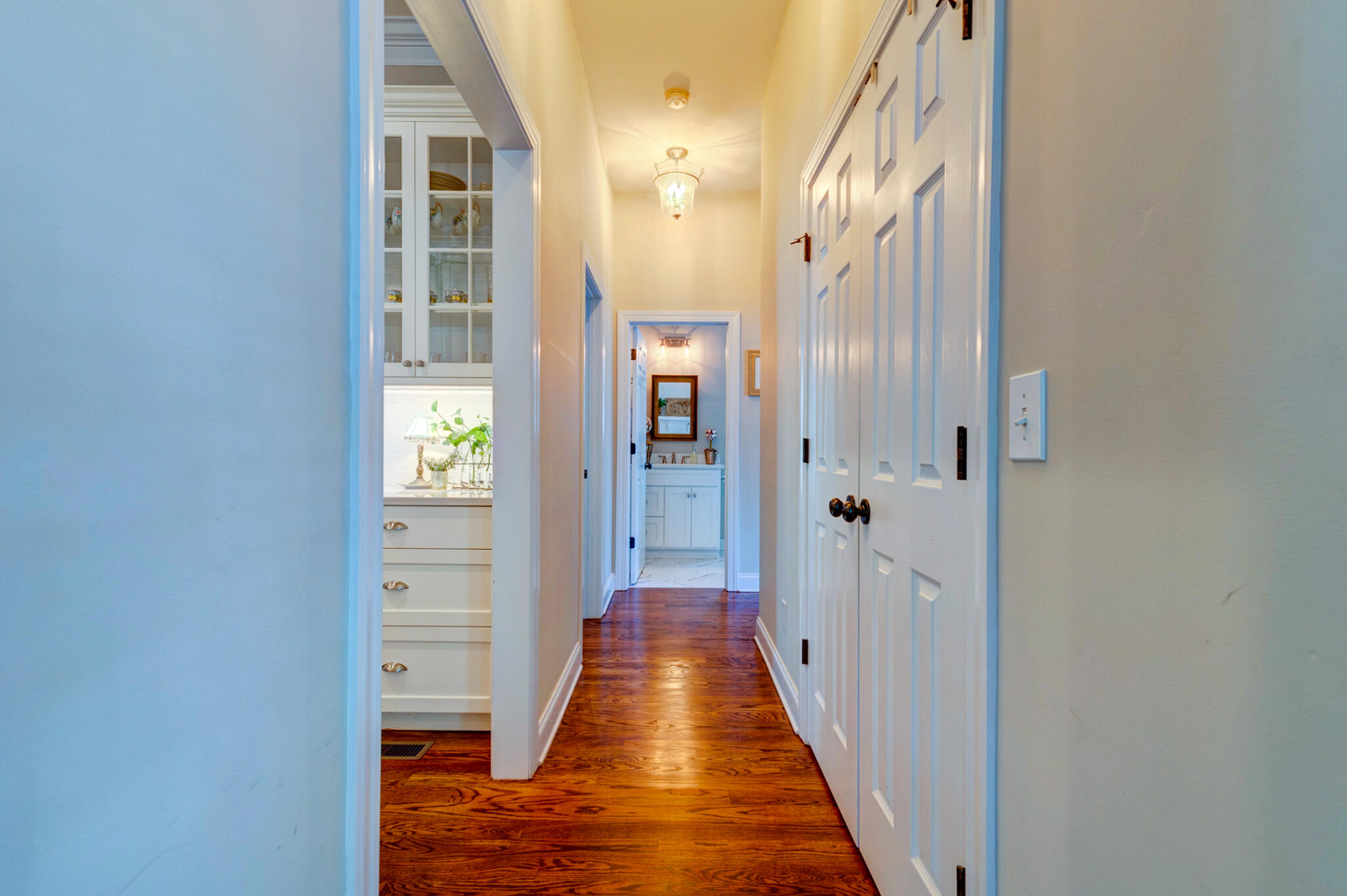 5016 Coral Reef Drive