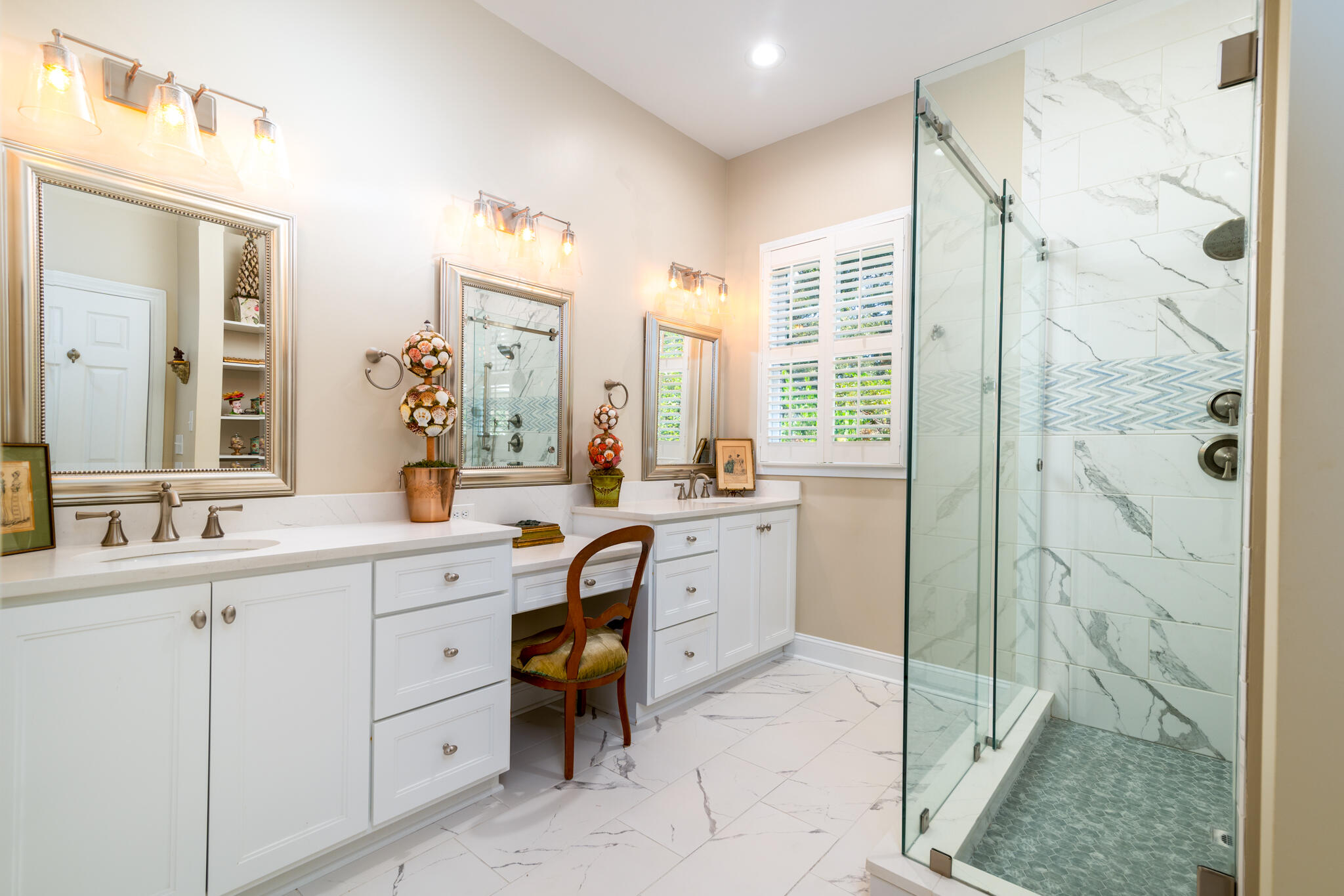 5016 Coral Reef Drive