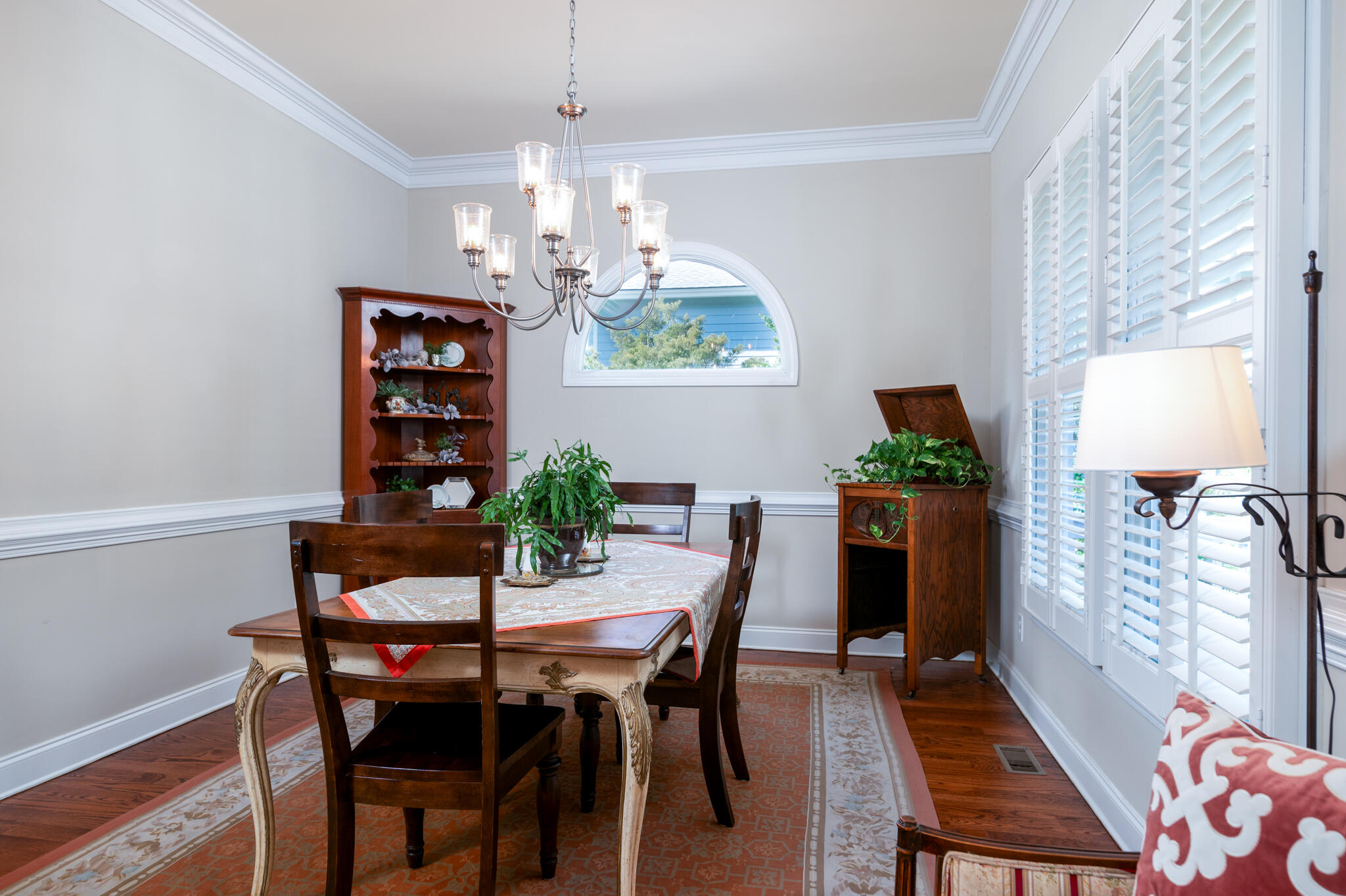 5016 Coral Reef Drive