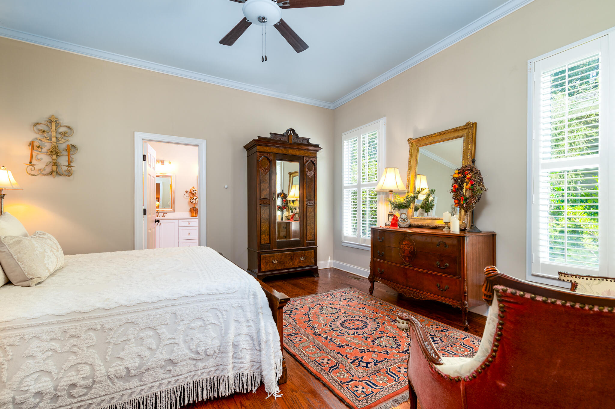 5016 Coral Reef Drive