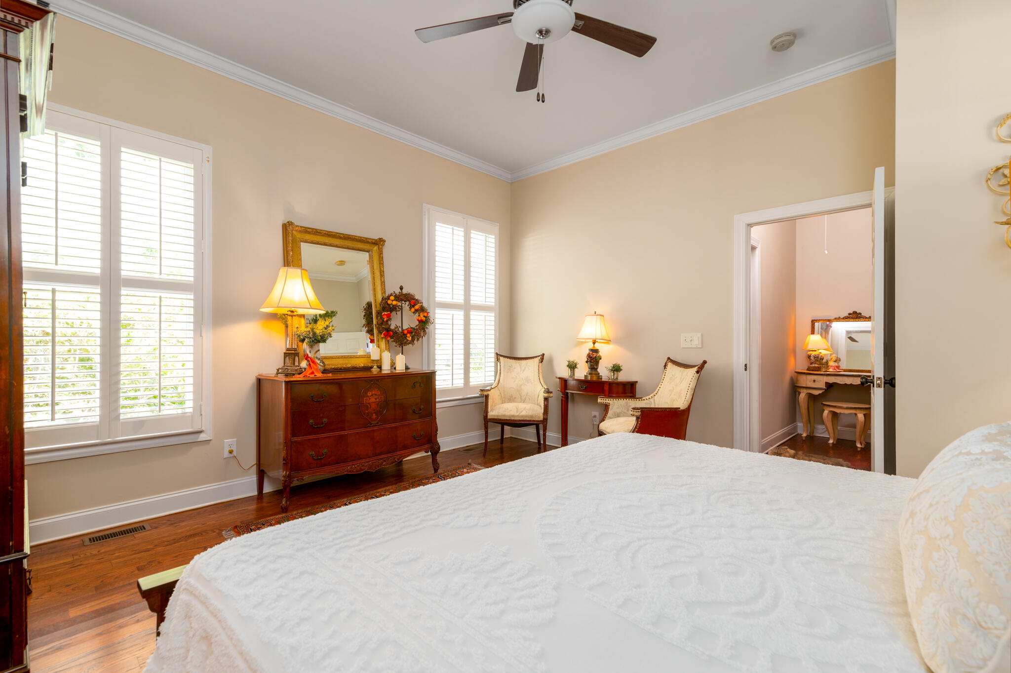 5016 Coral Reef Drive