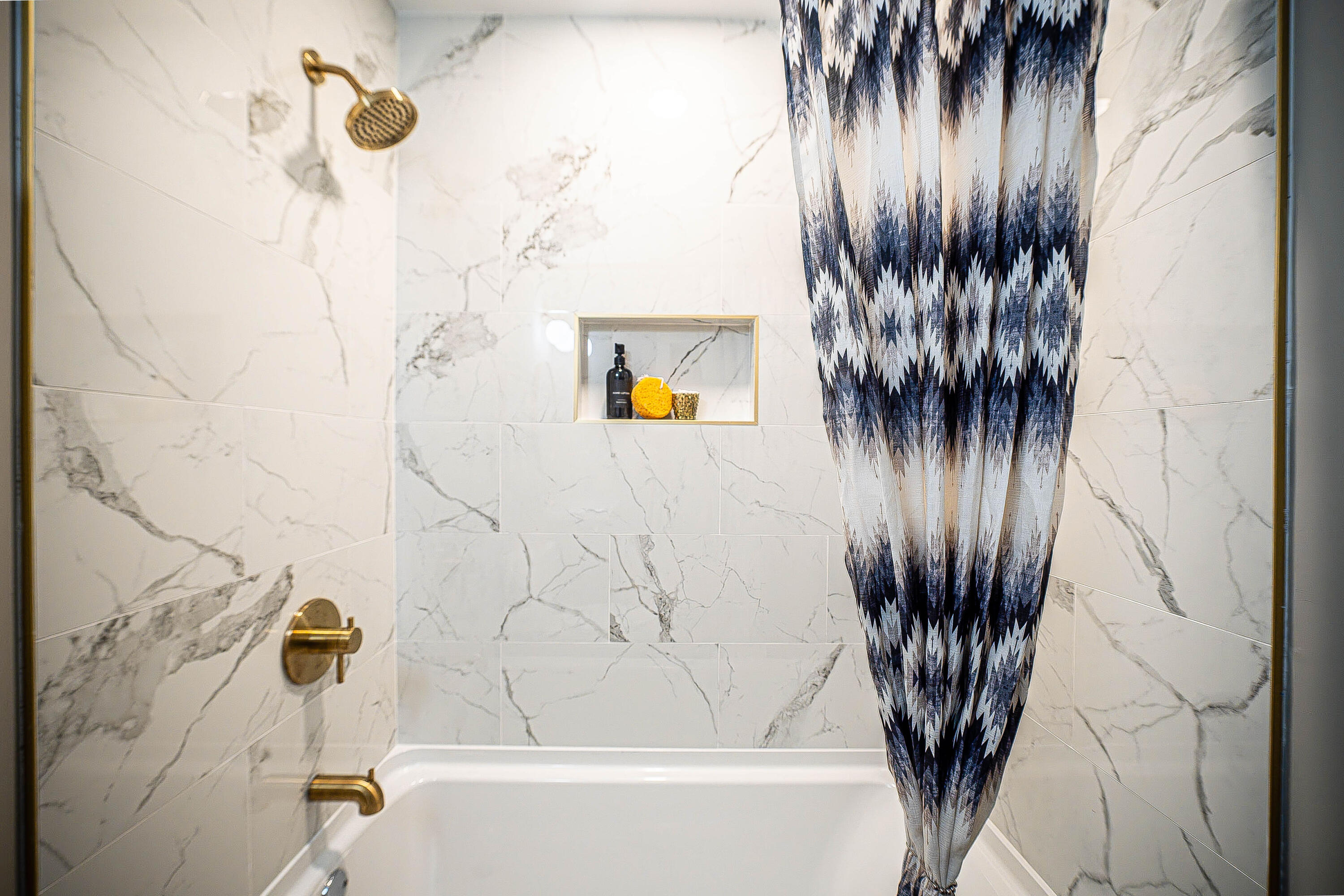 1368 S Lakeland Drive