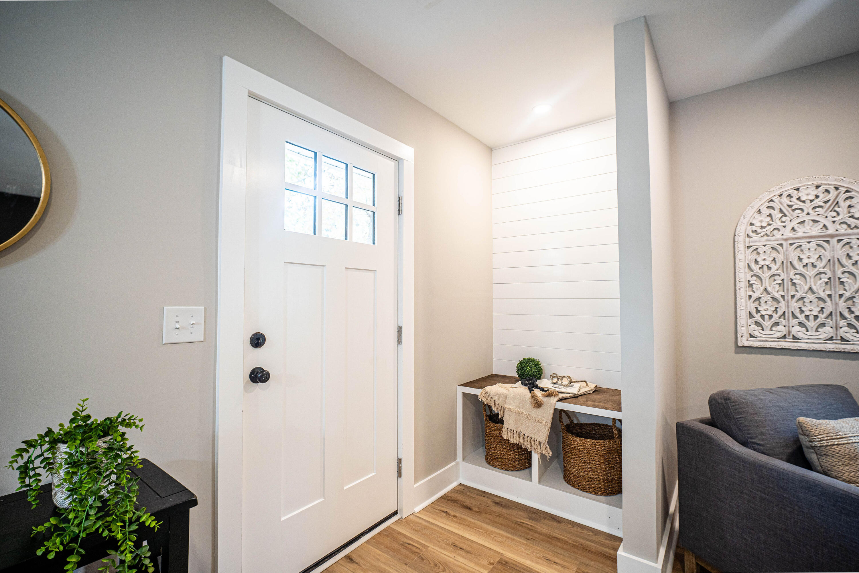 1368 S Lakeland Drive