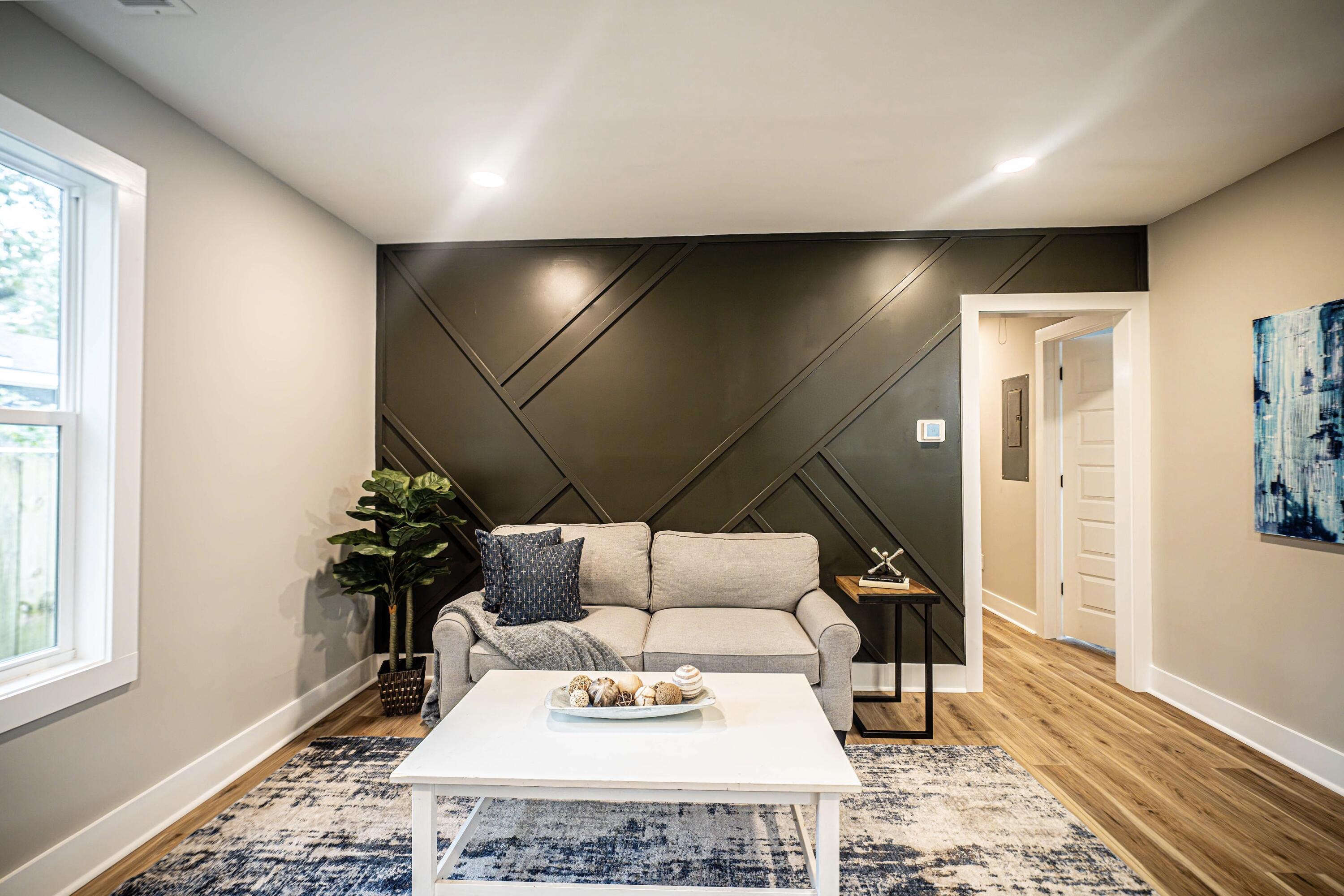 1368 S Lakeland Drive