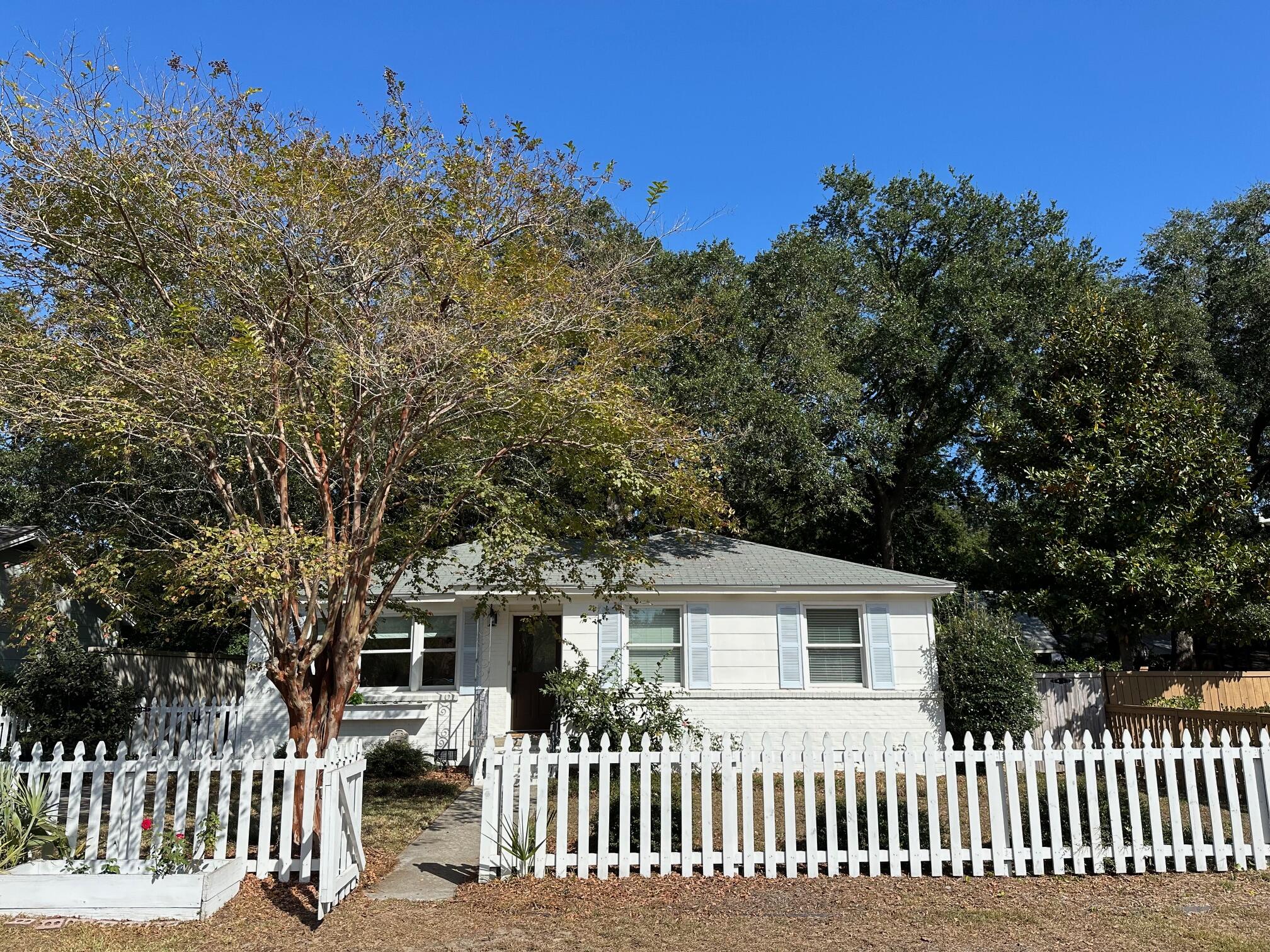 1440 Moultrie Street