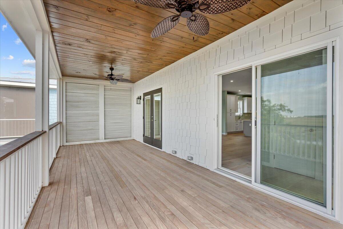 1008 Mariners Cay Drive