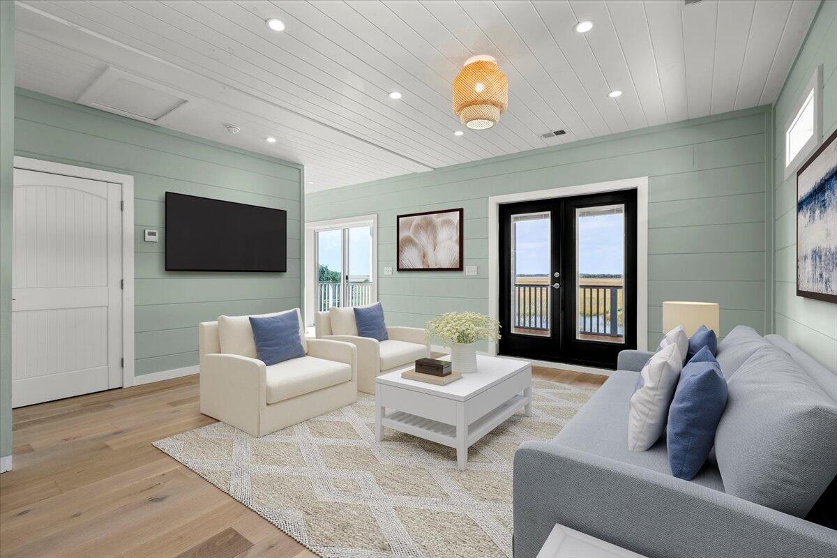 1008 Mariners Cay Drive