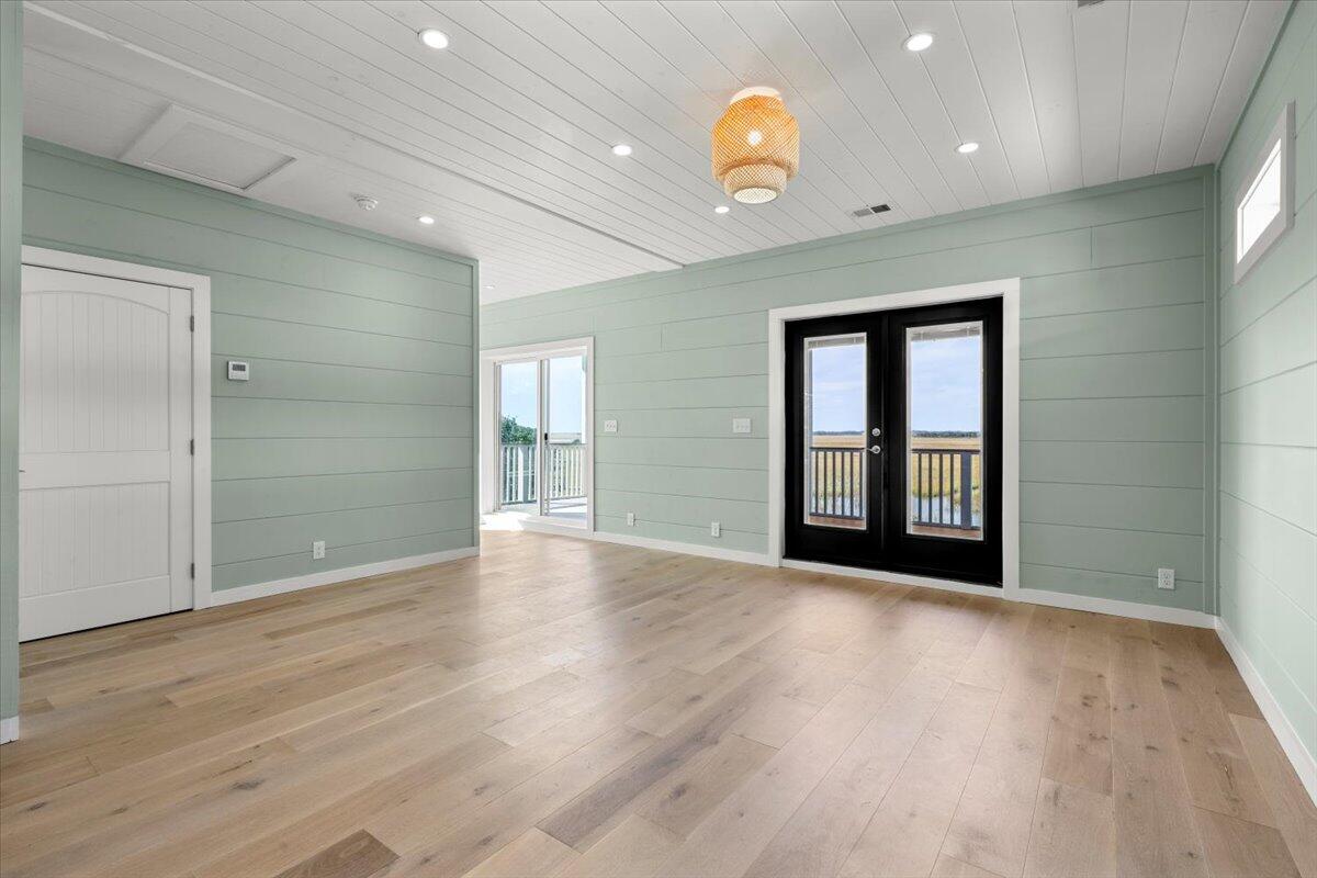 1008 Mariners Cay Drive