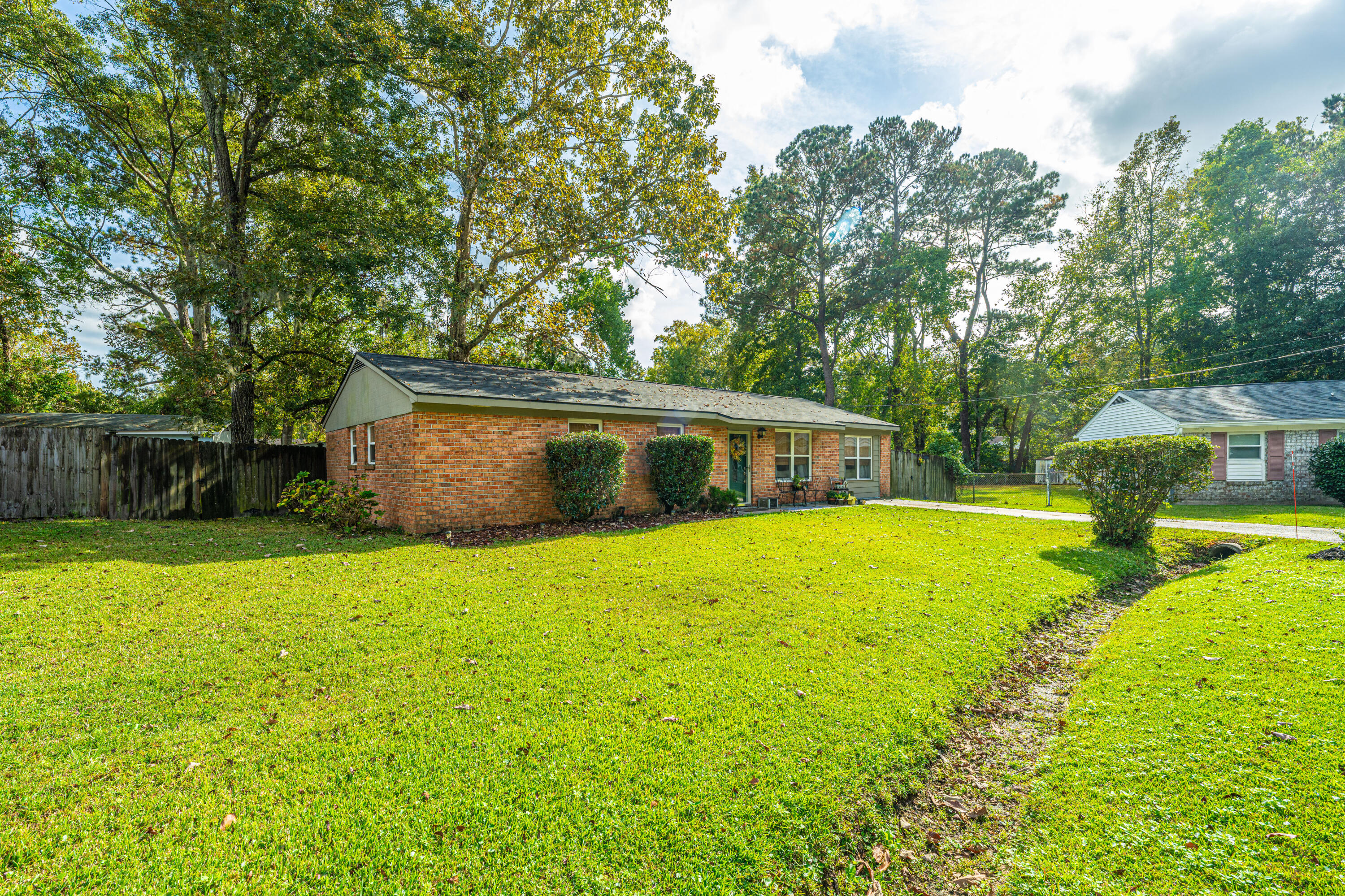 1989 Beechnut Street