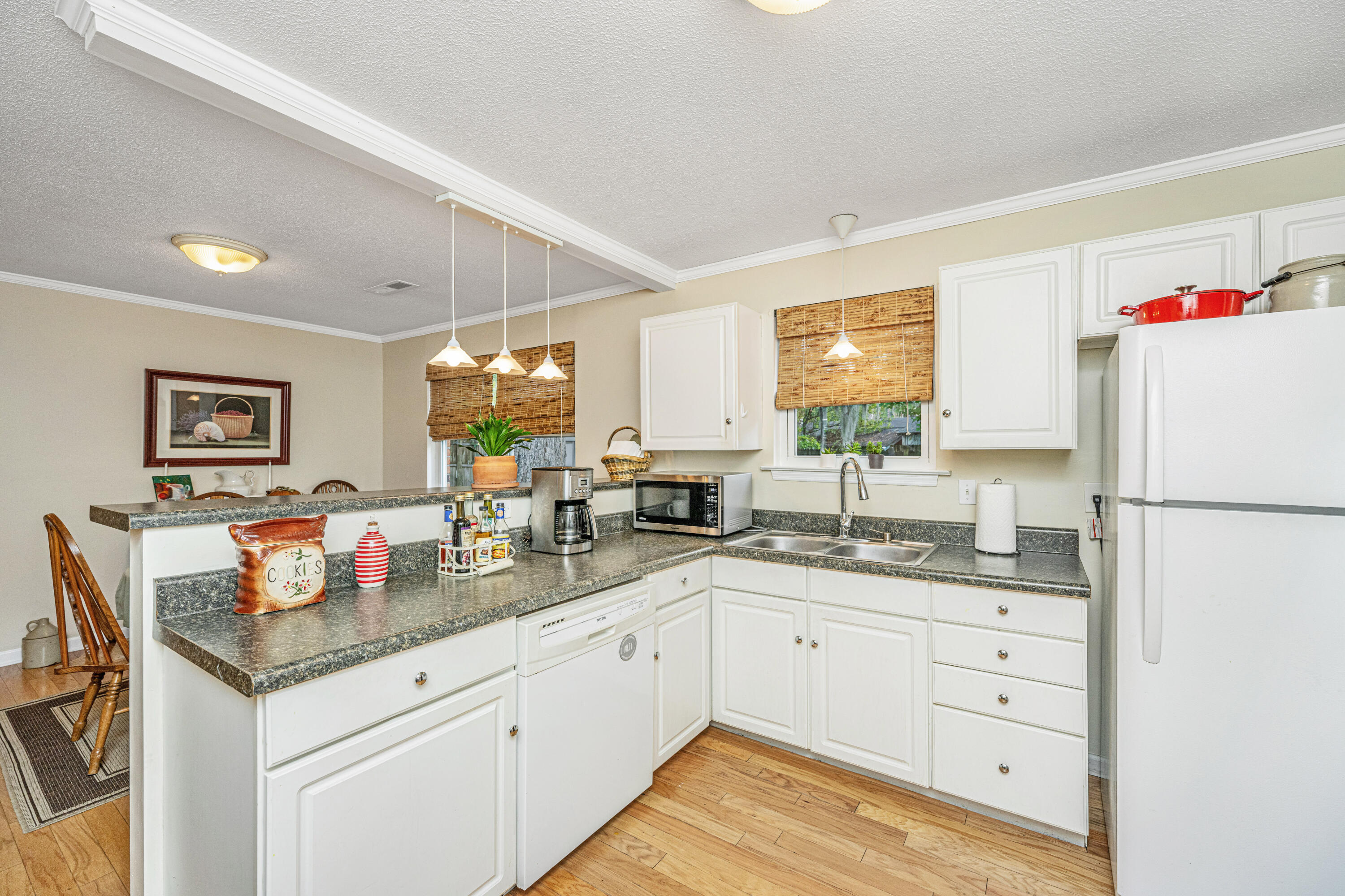 1989 Beechnut Street