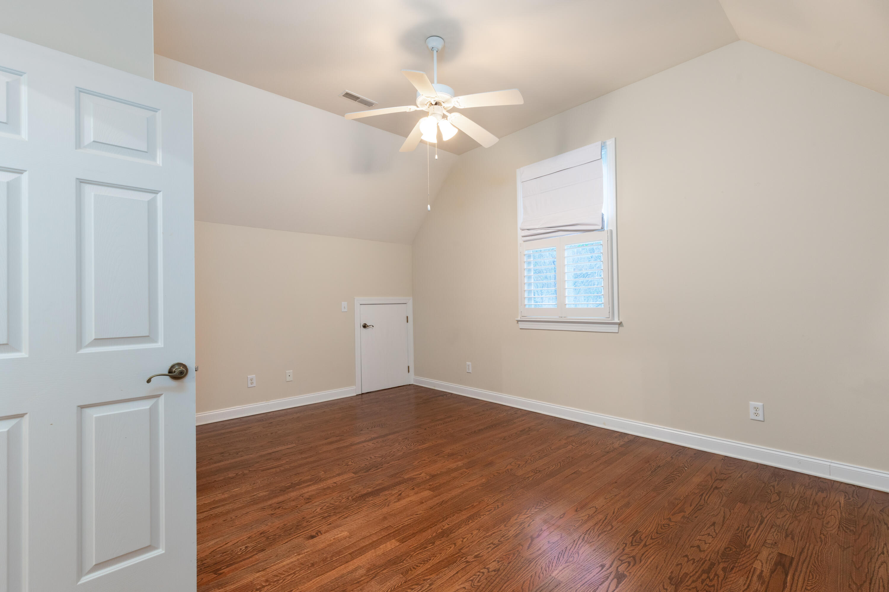 5096 Coral Reef Drive