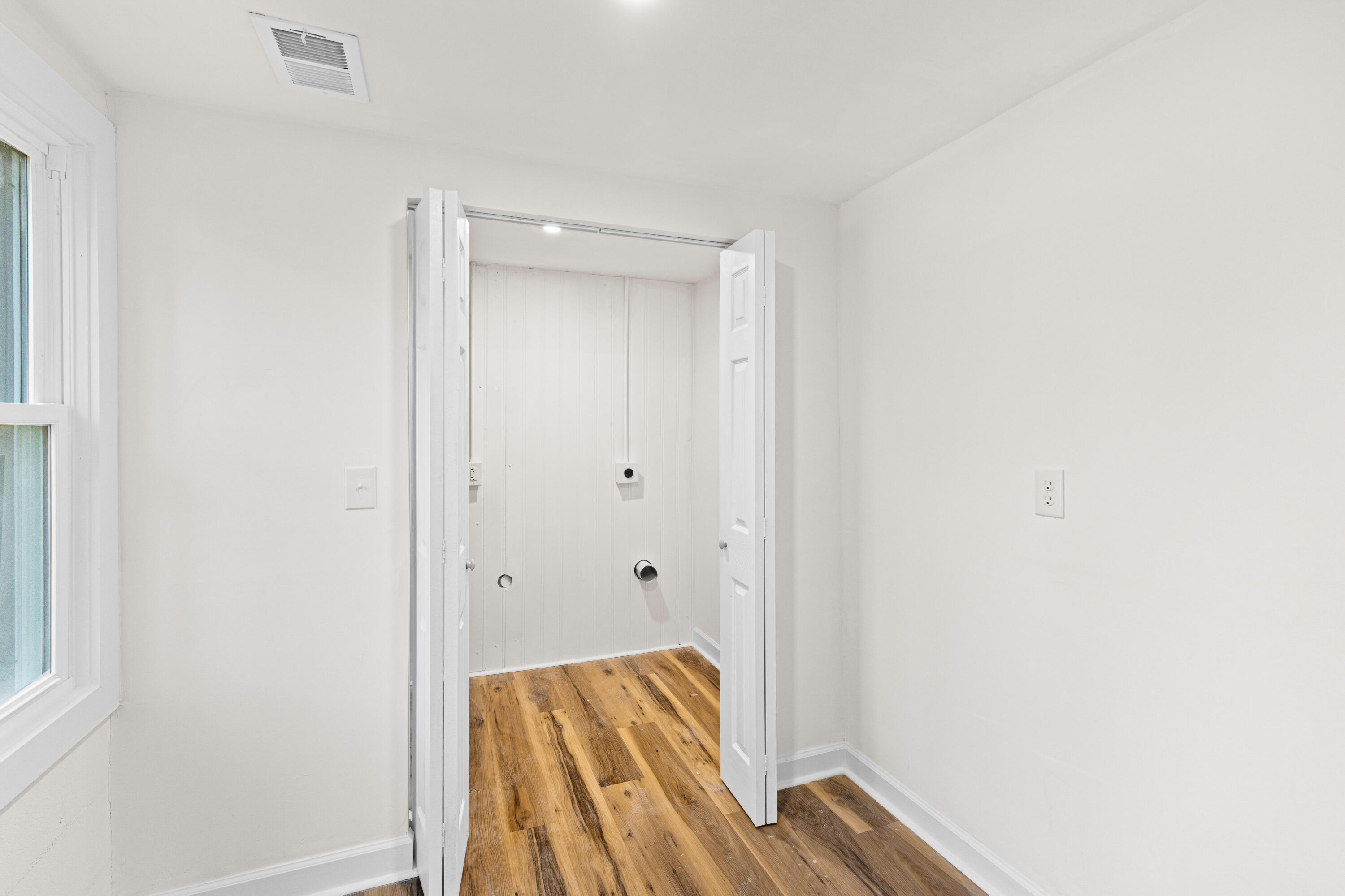 1360 Thompson Street