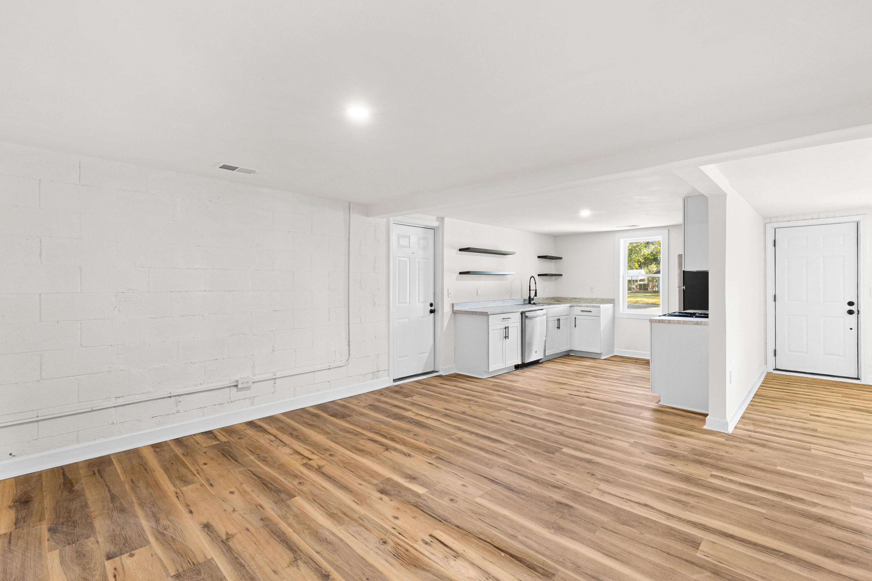 1360 Thompson Street