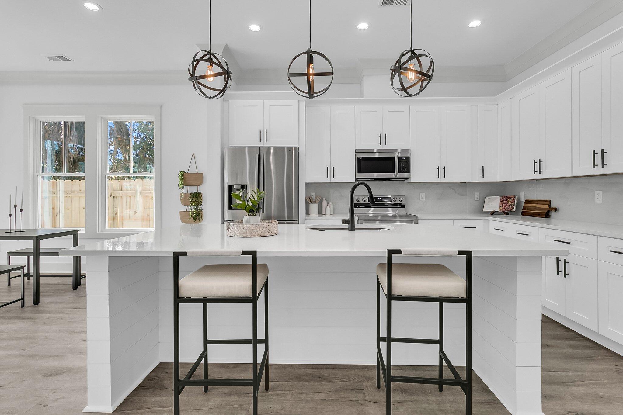 2015 Groveland Avenue