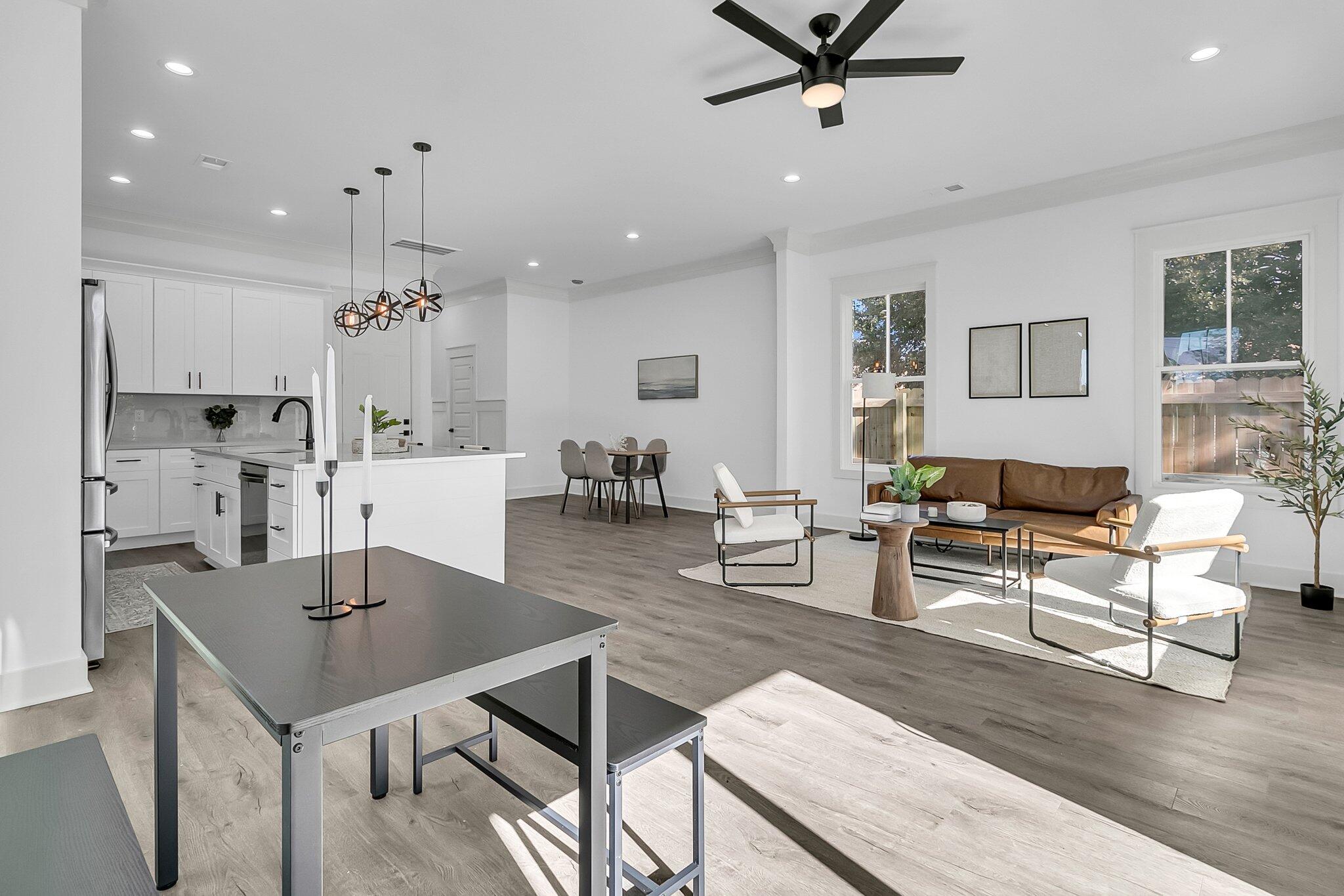 2015 Groveland Avenue