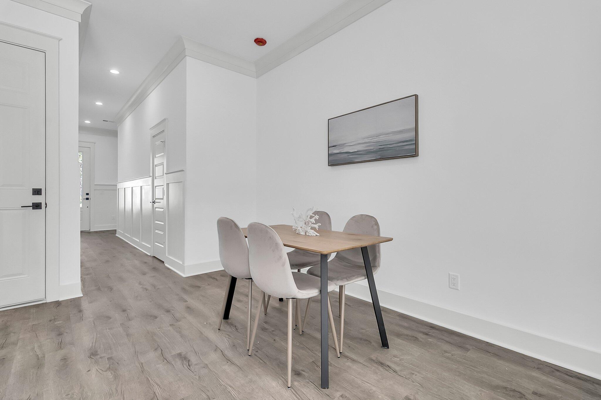 2015 Groveland Avenue