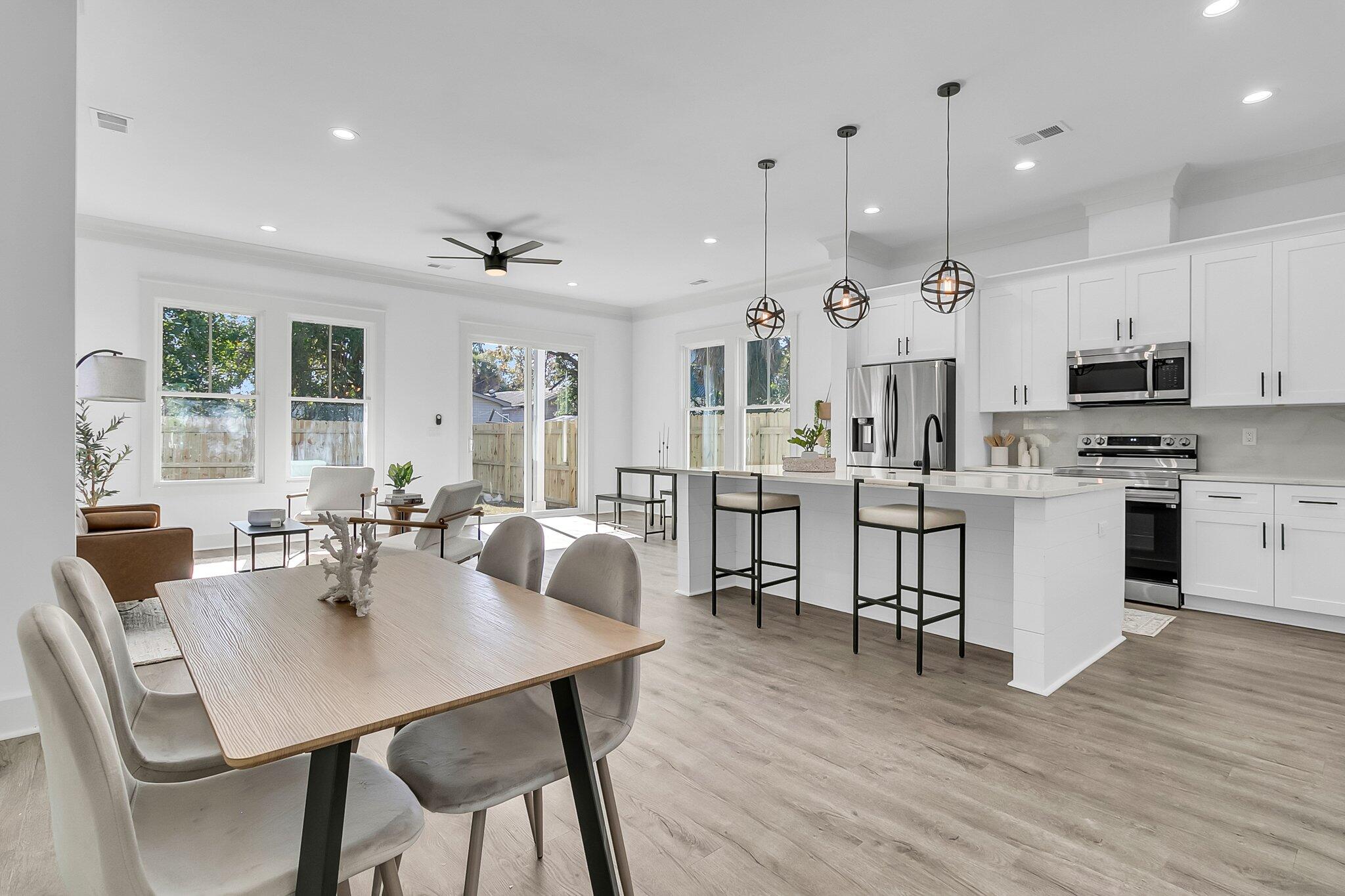 2015 Groveland Avenue