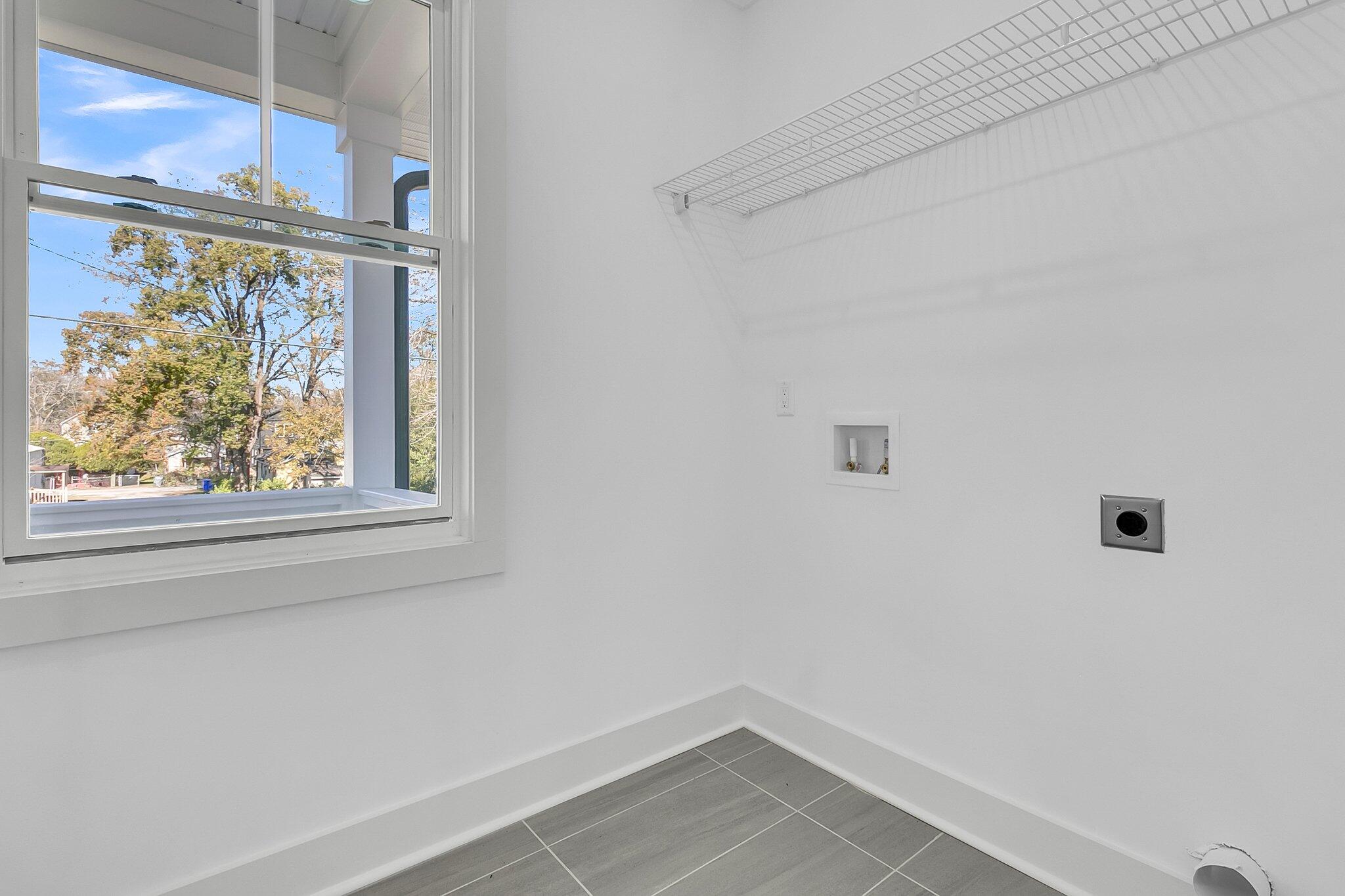 2015 Groveland Avenue