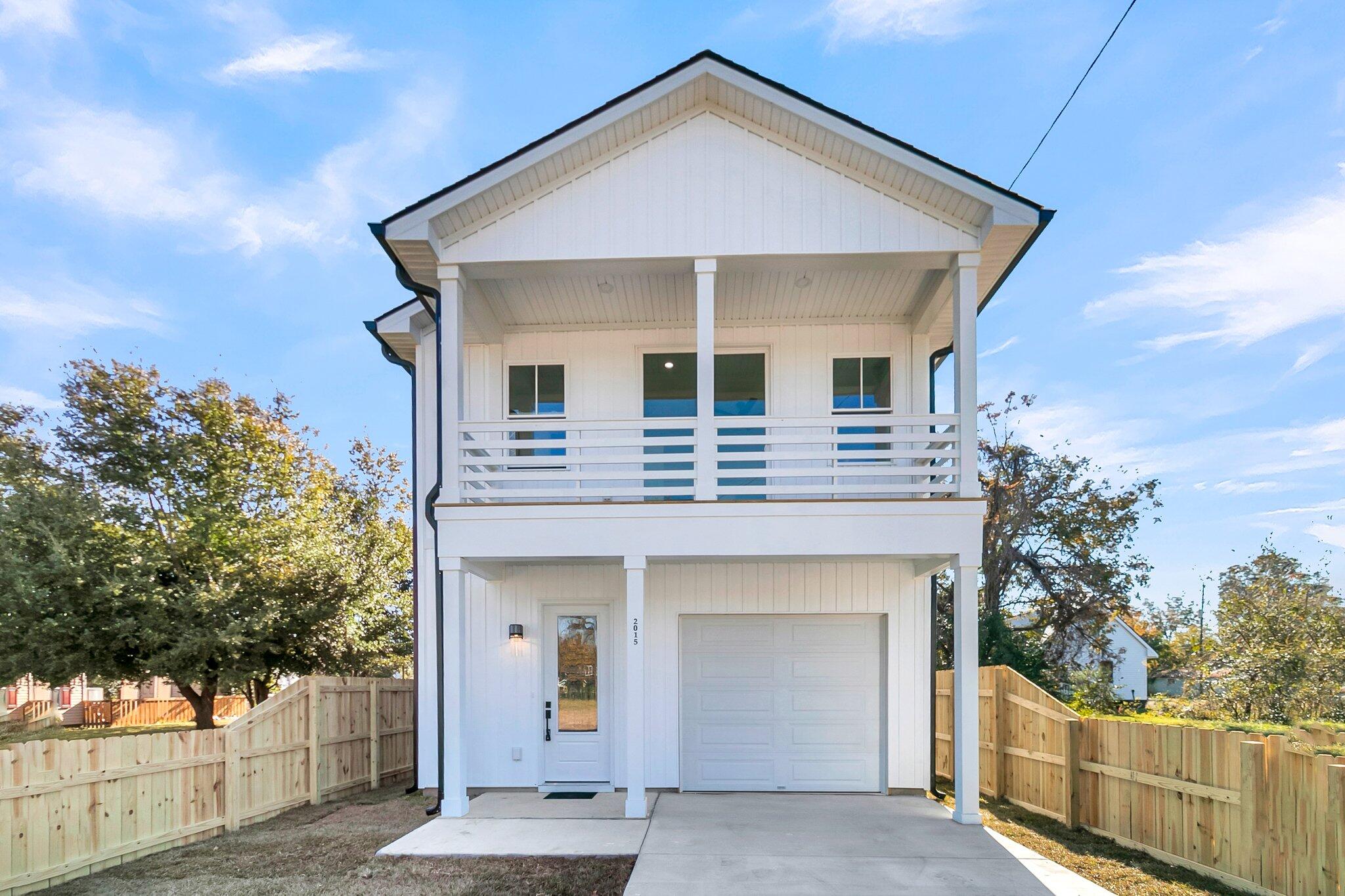 2015 Groveland Avenue