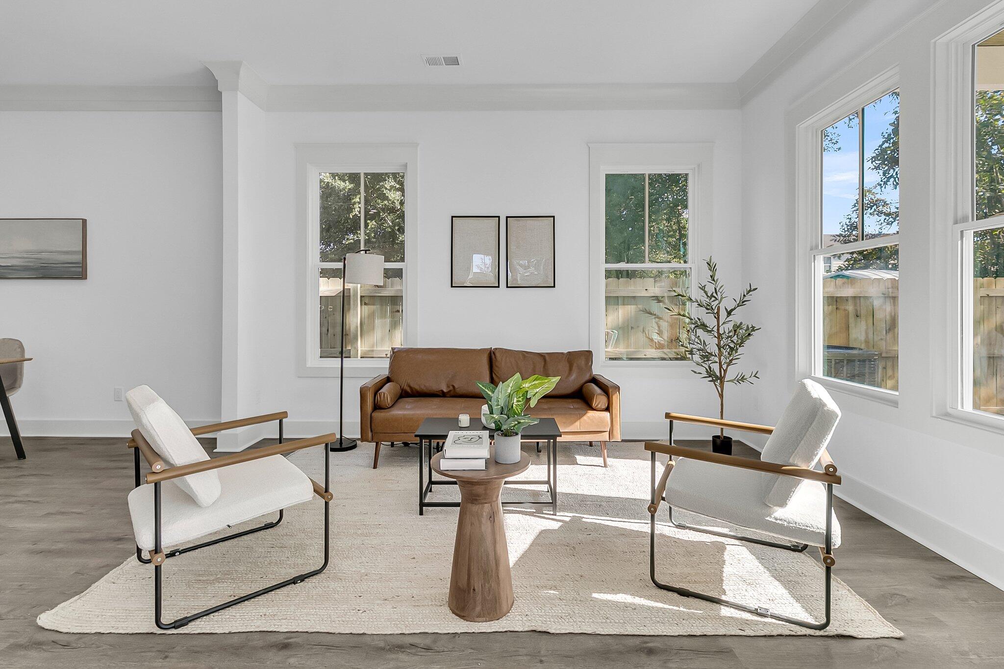 2015 Groveland Avenue