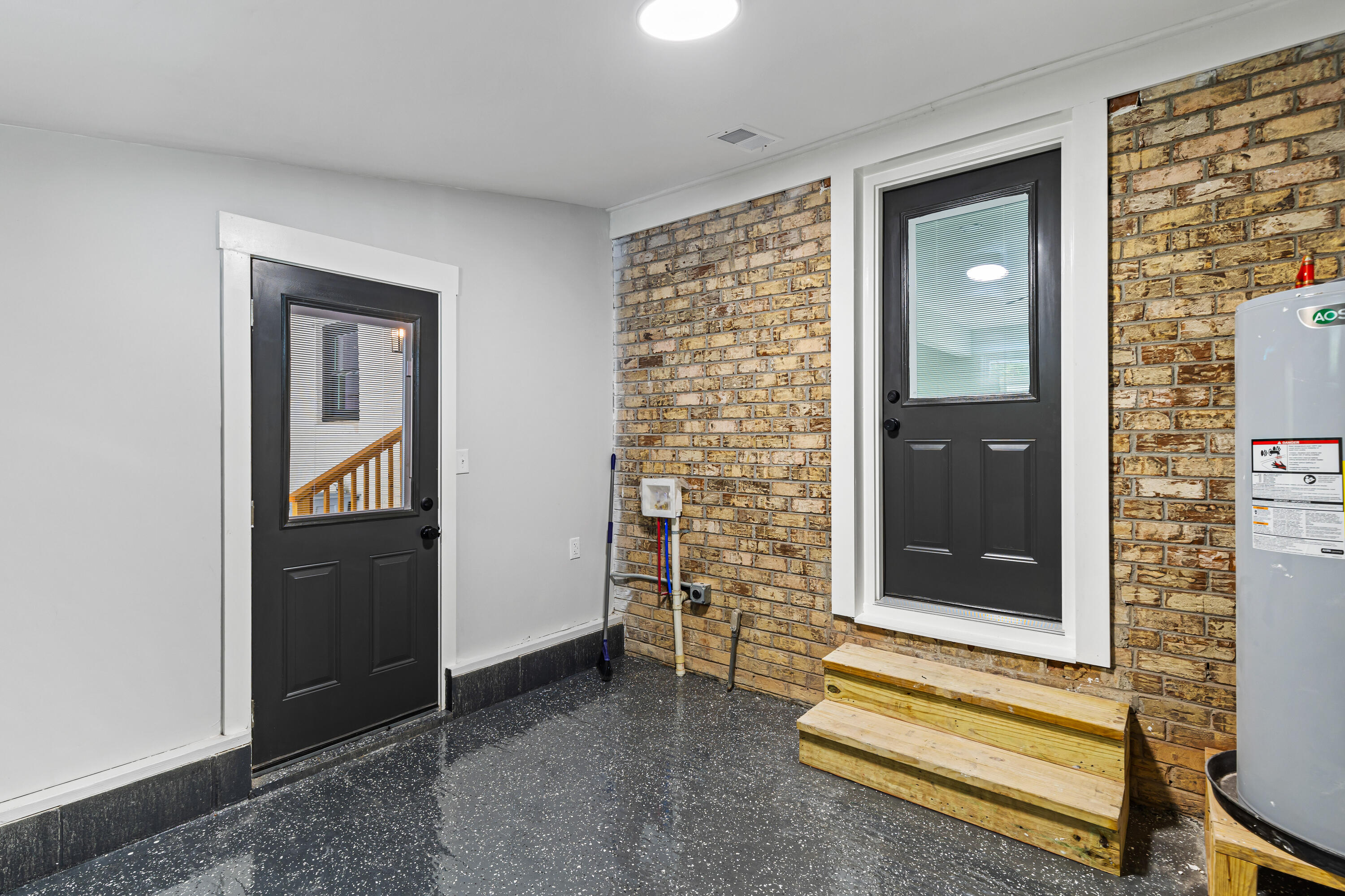 1687 Cooper Store Road