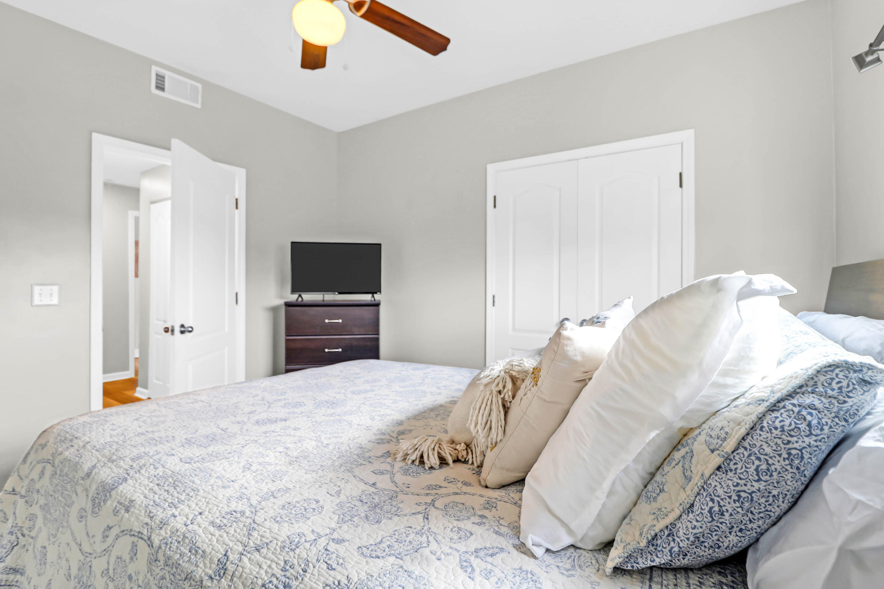 1300 Park West Boulevard # 1123