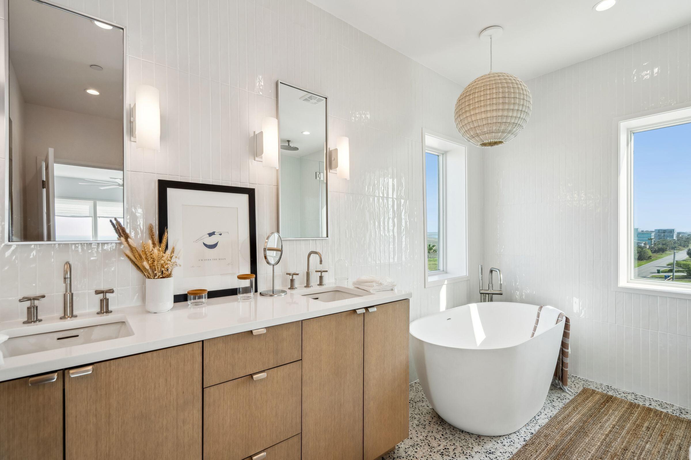 1579 E Ashley Avenue