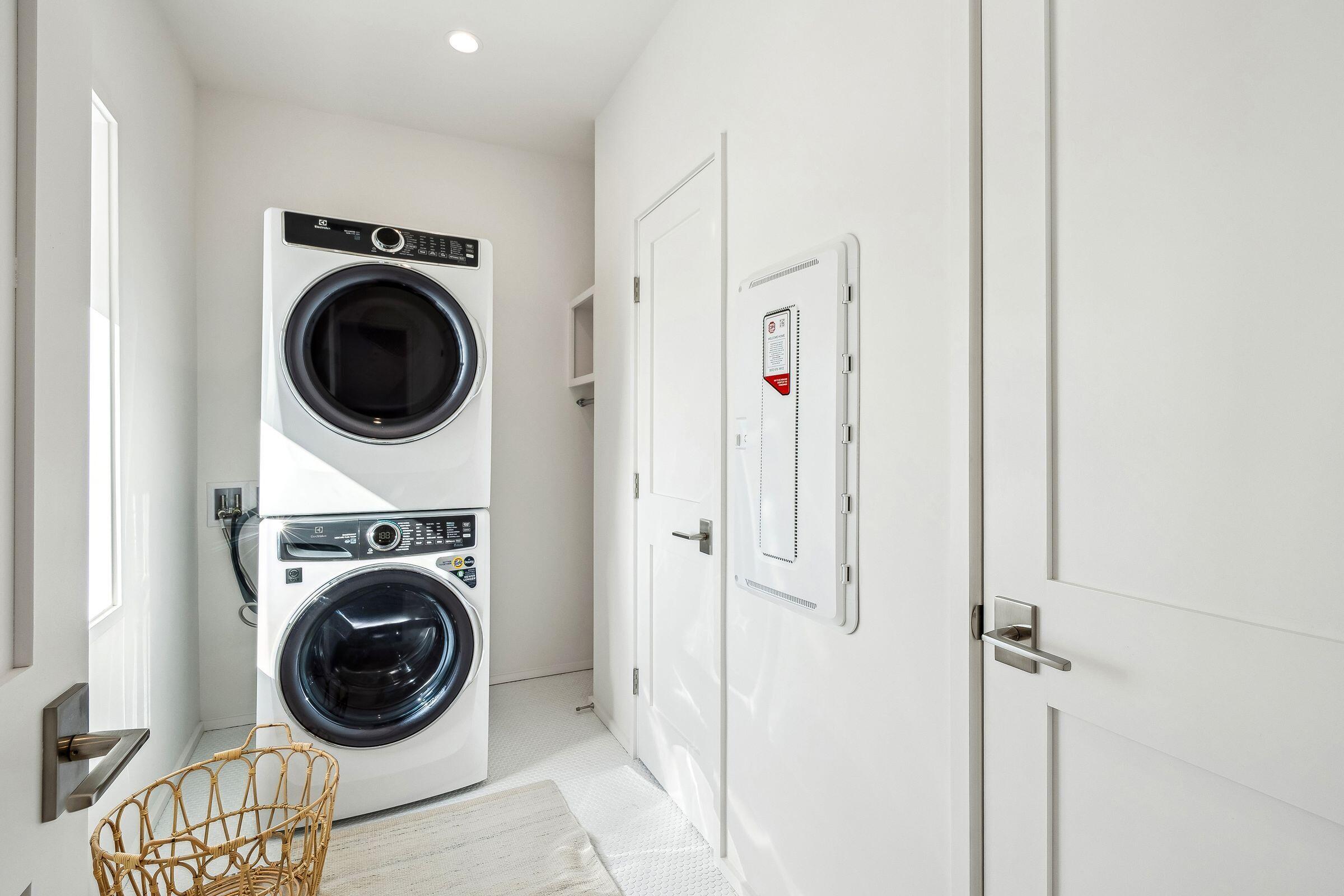 1579 E Ashley Avenue