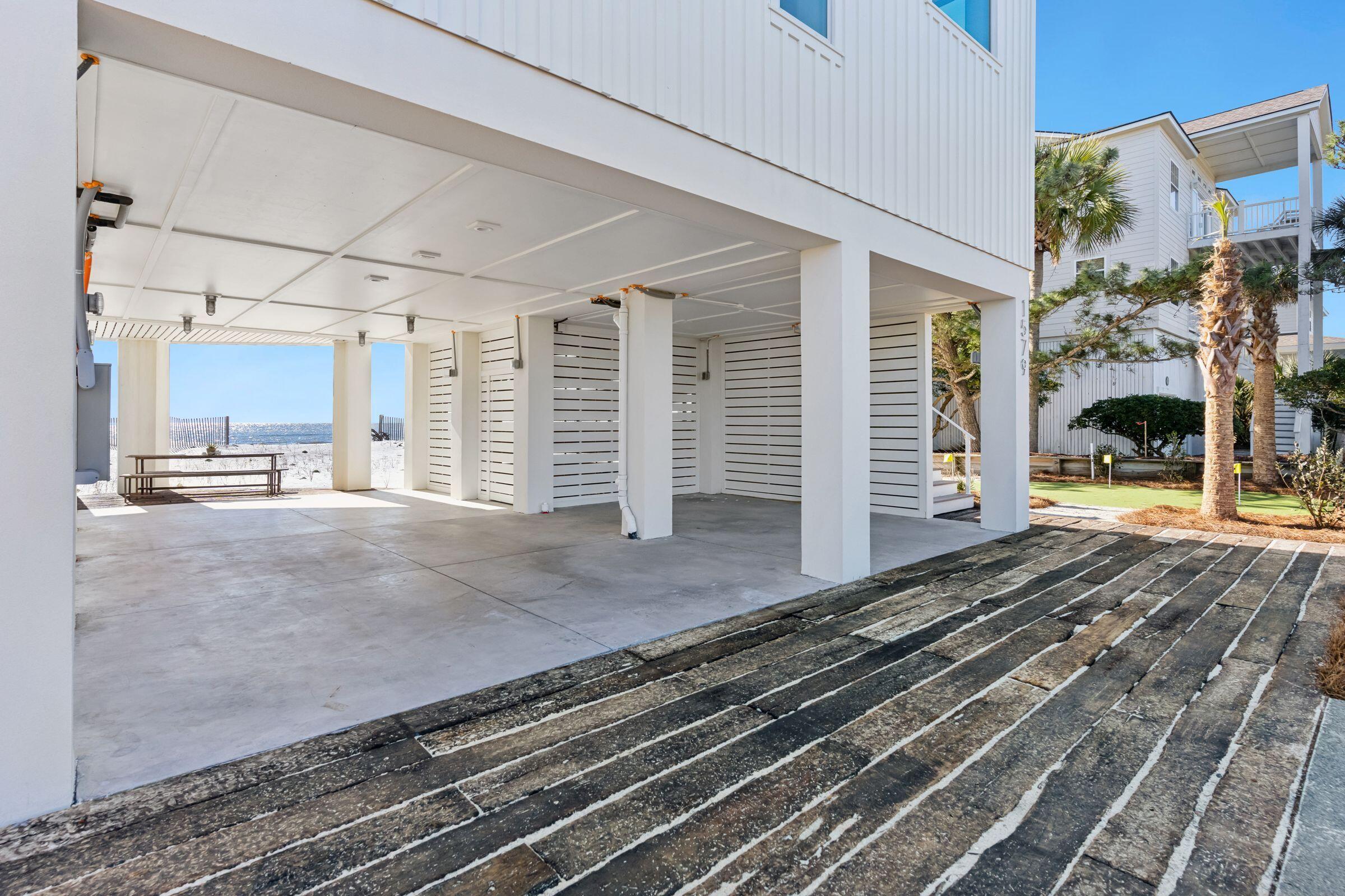 1579 E Ashley Avenue