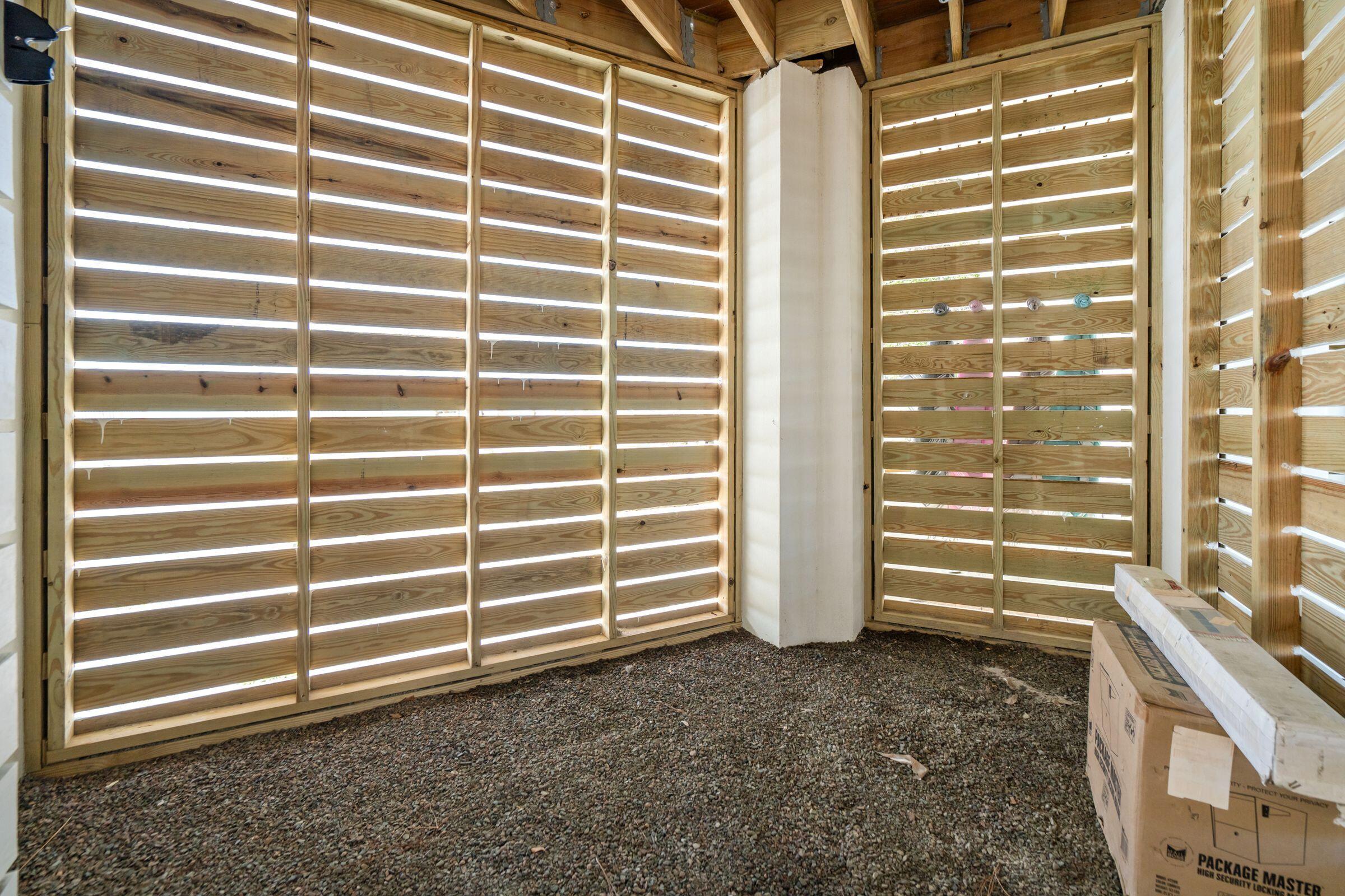 1579 E Ashley Avenue