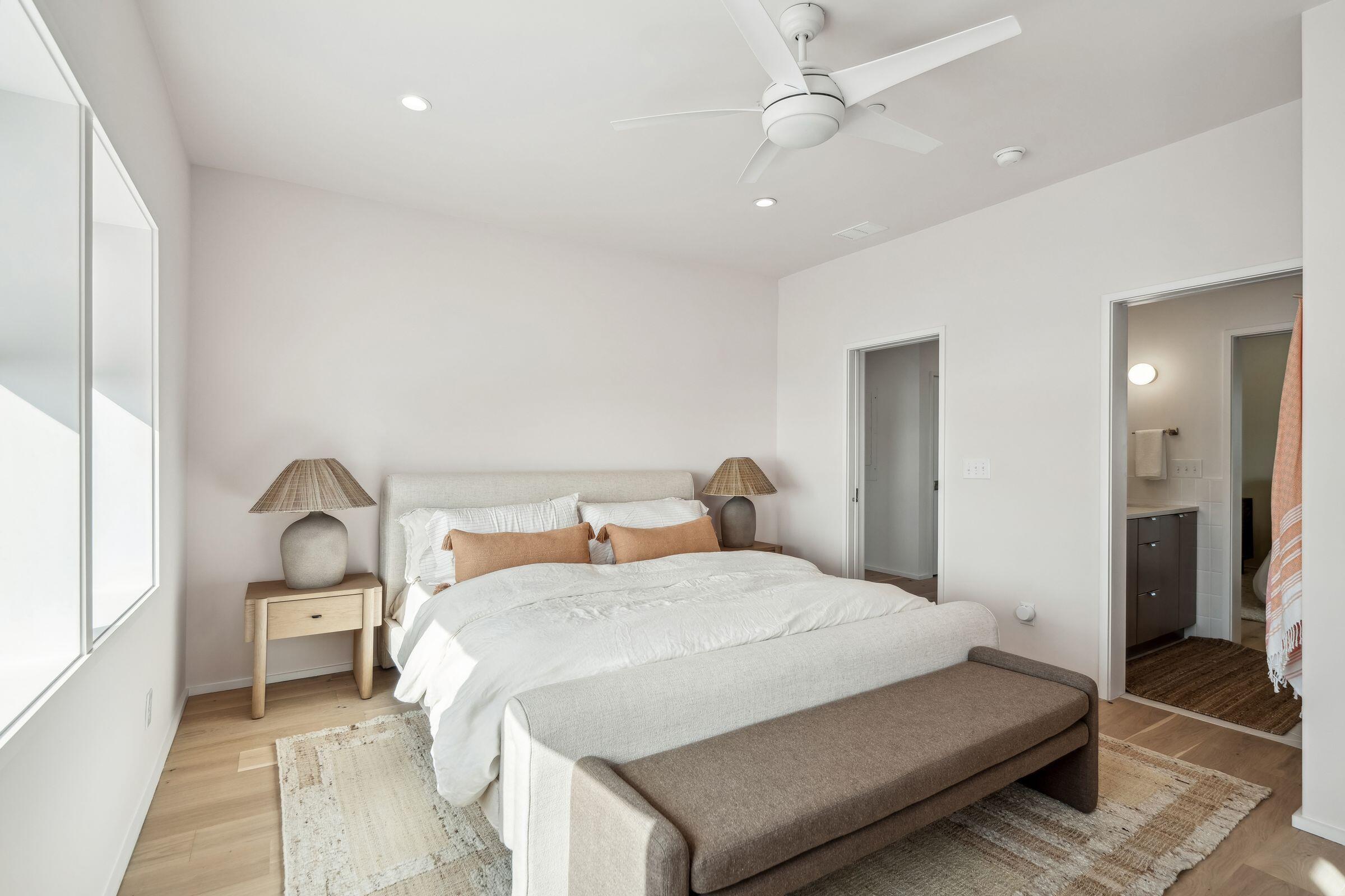 1579 E Ashley Avenue