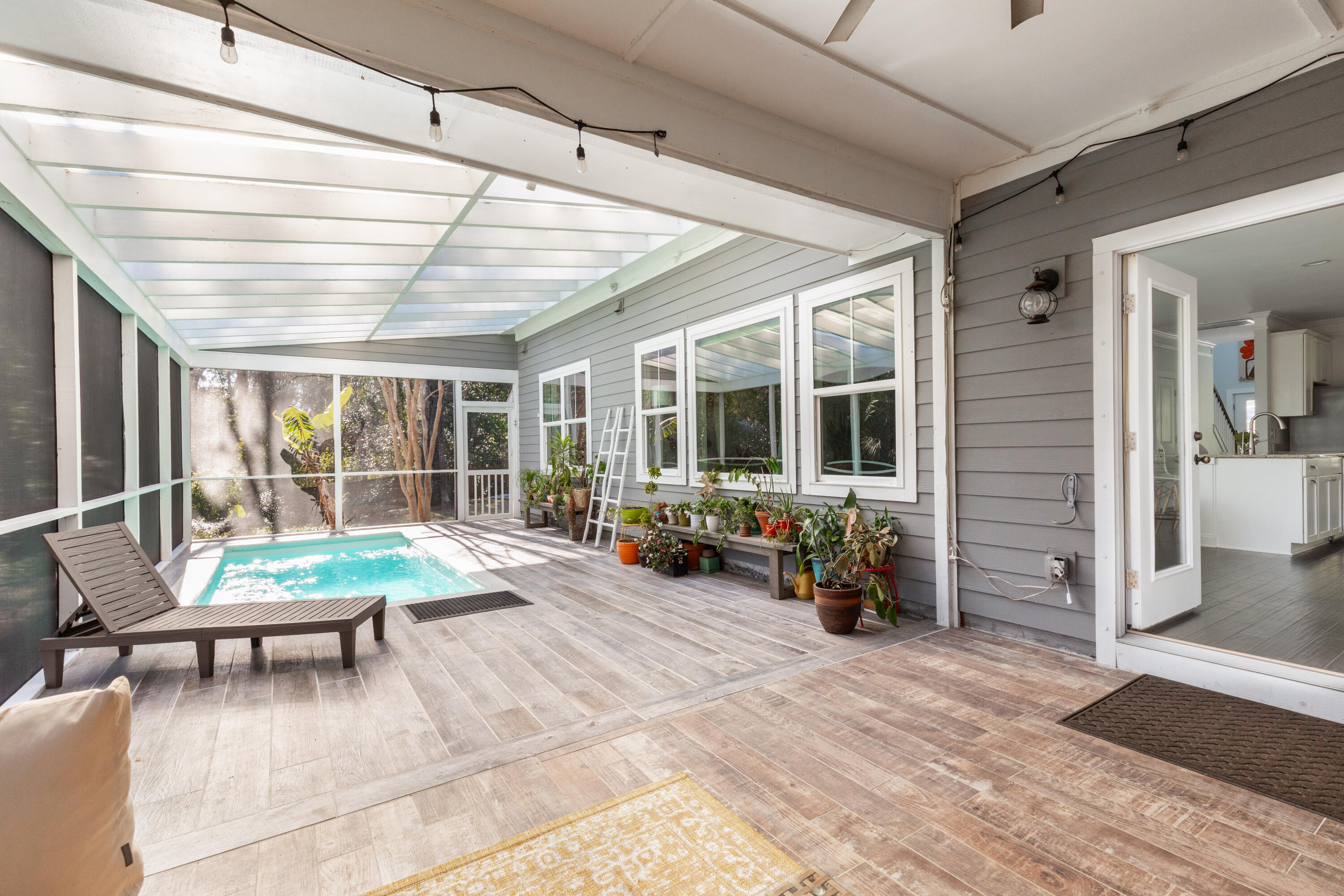 469 Fort Johnson Road