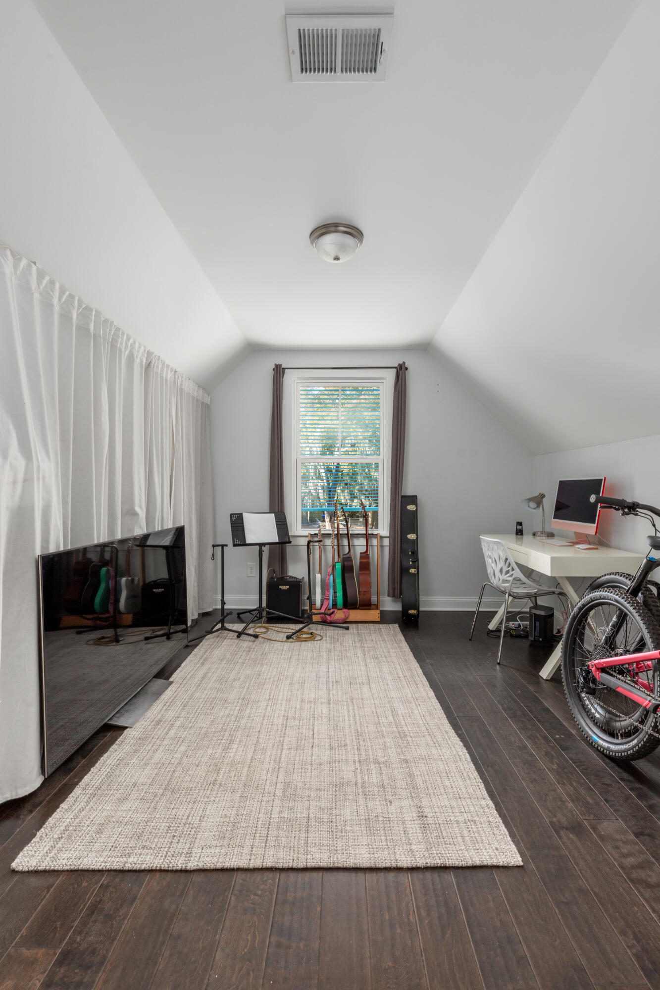 469 Fort Johnson Road