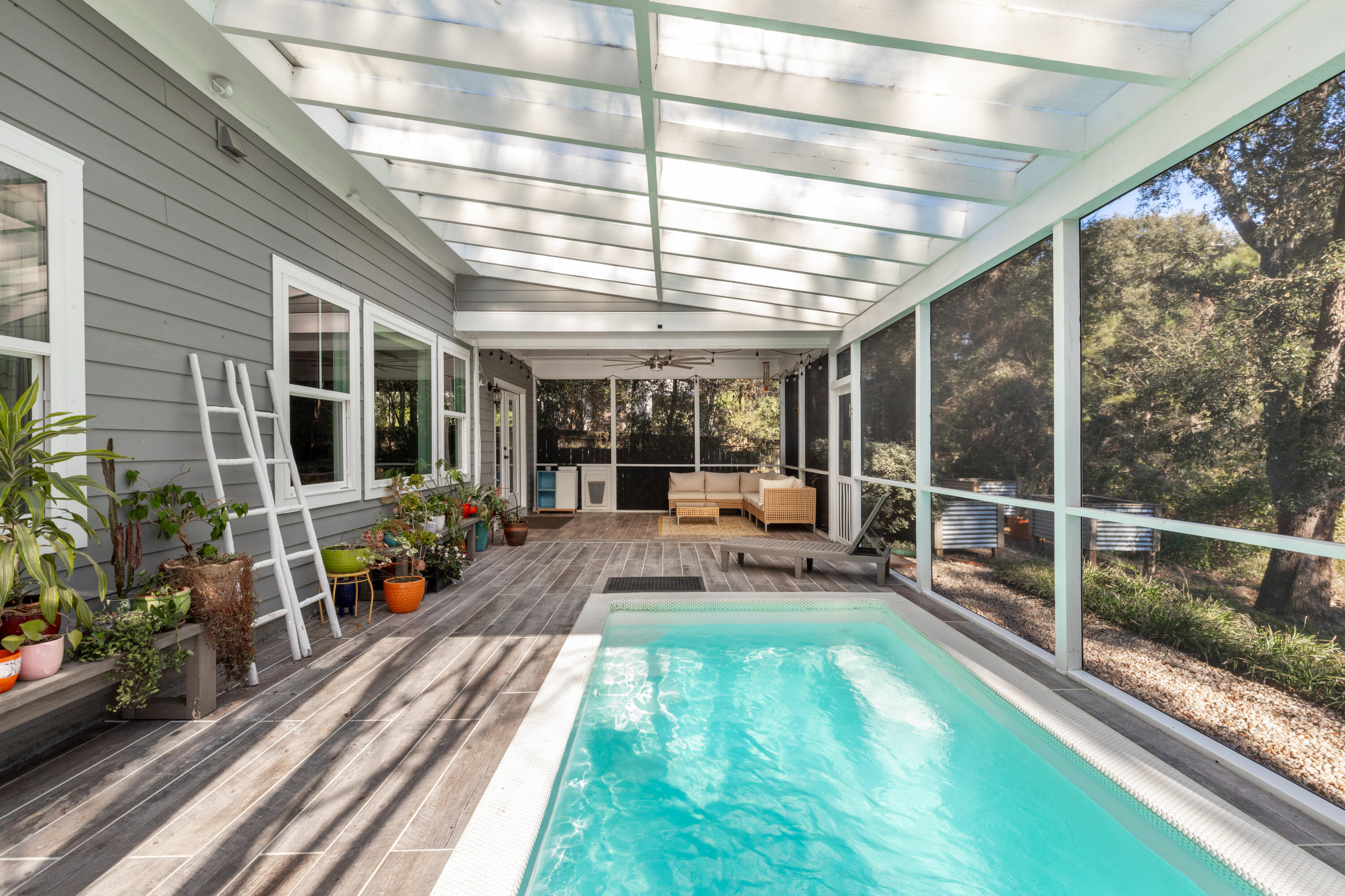 469 Fort Johnson Road