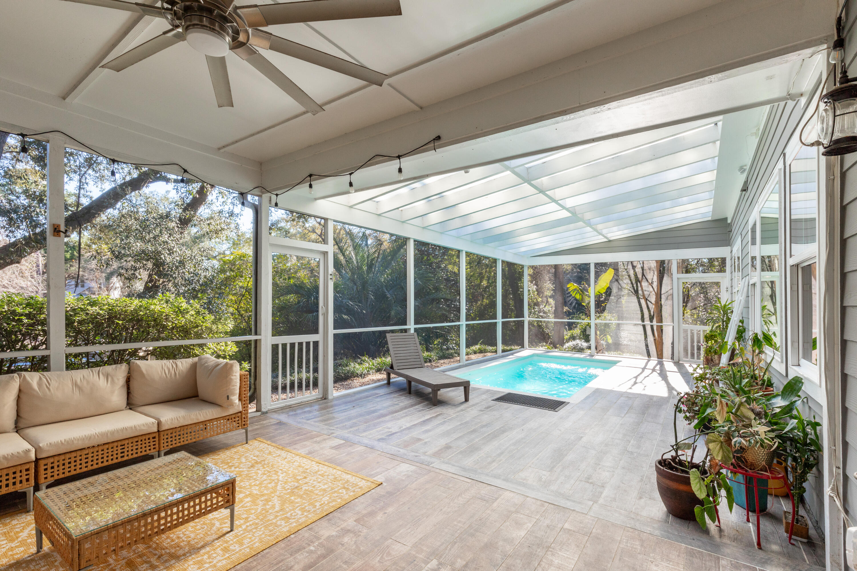 469 Fort Johnson Road