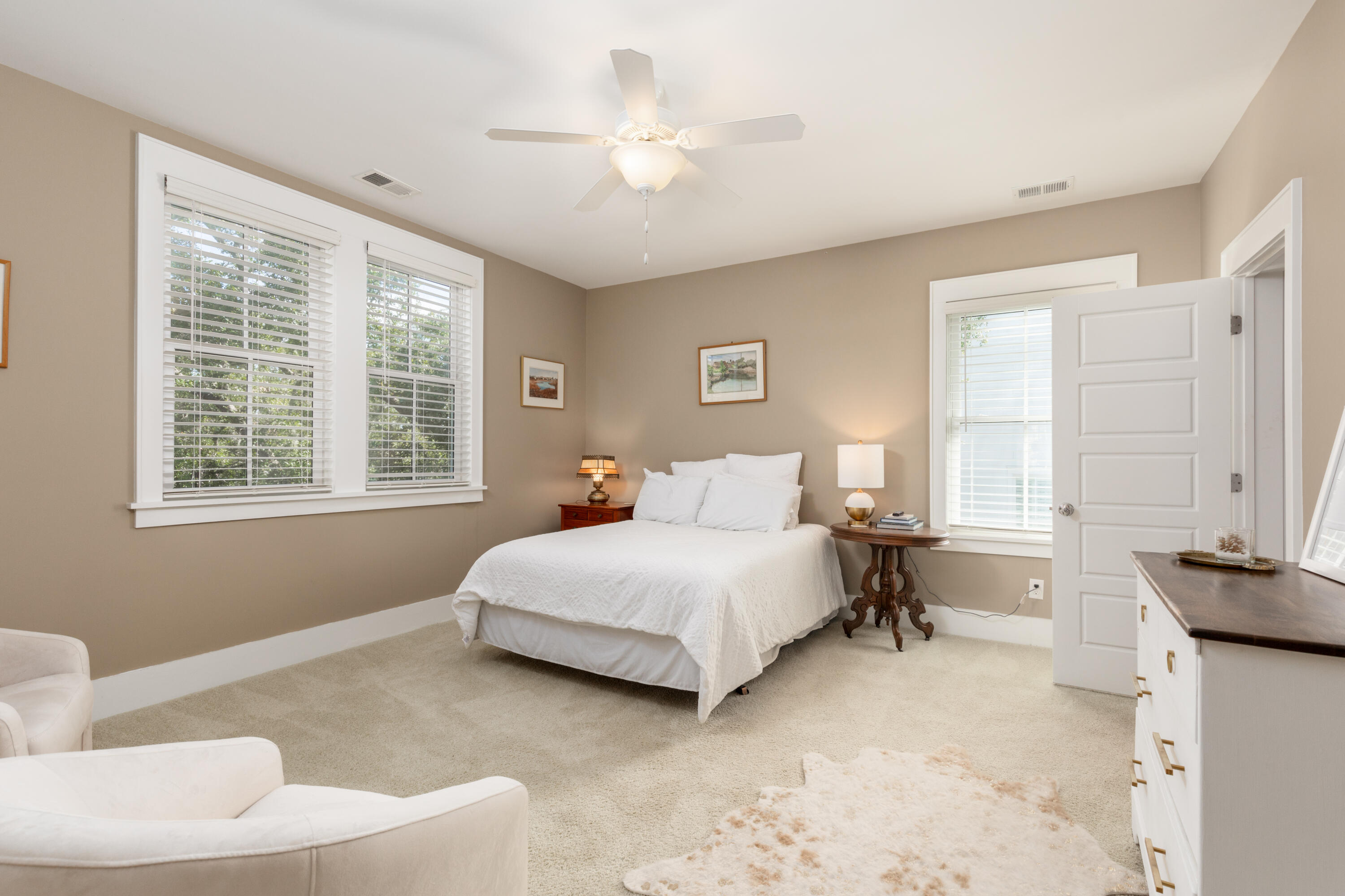 1860 Headquarters Plantation Drive