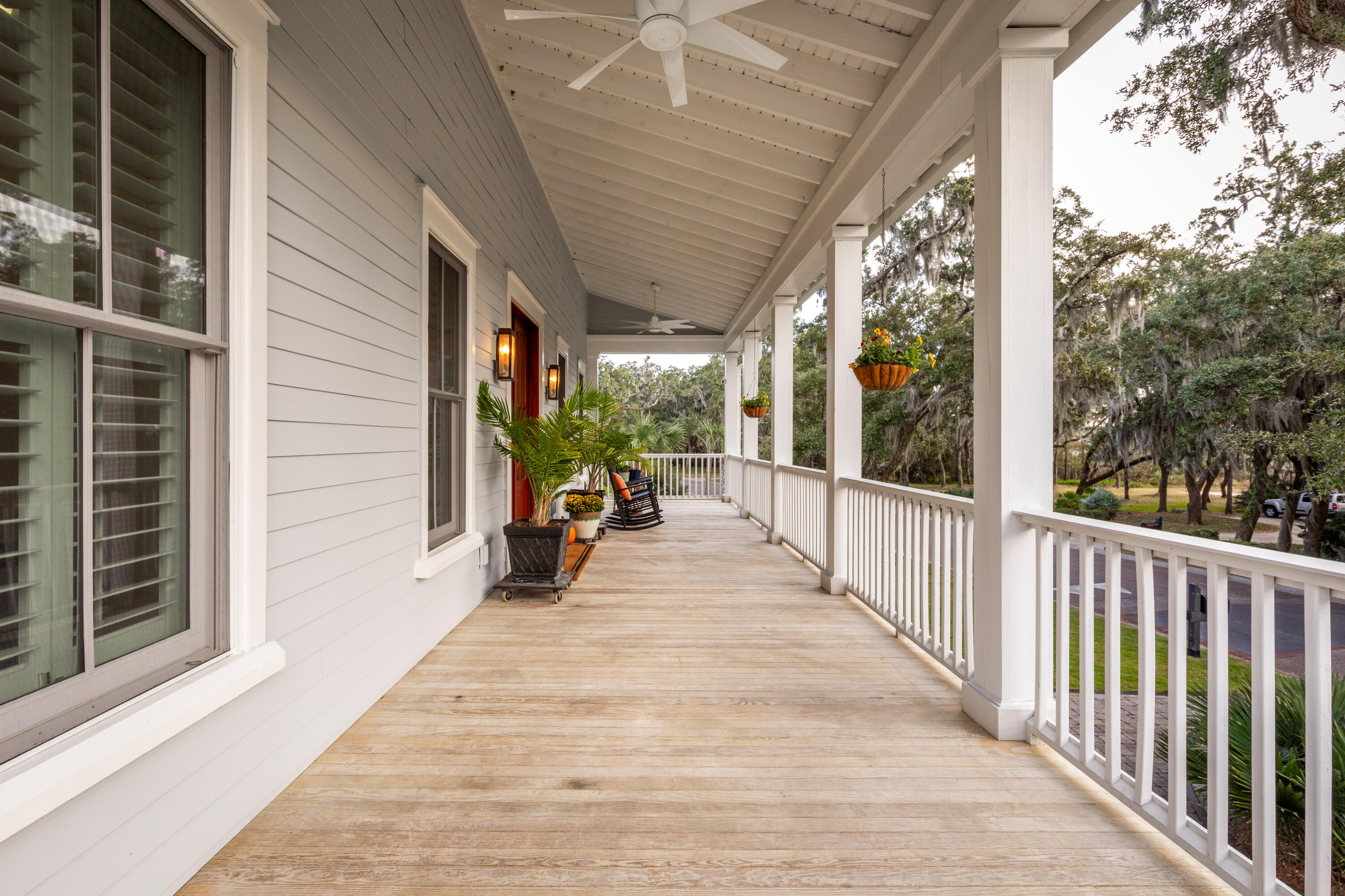 1860 Headquarters Plantation Drive