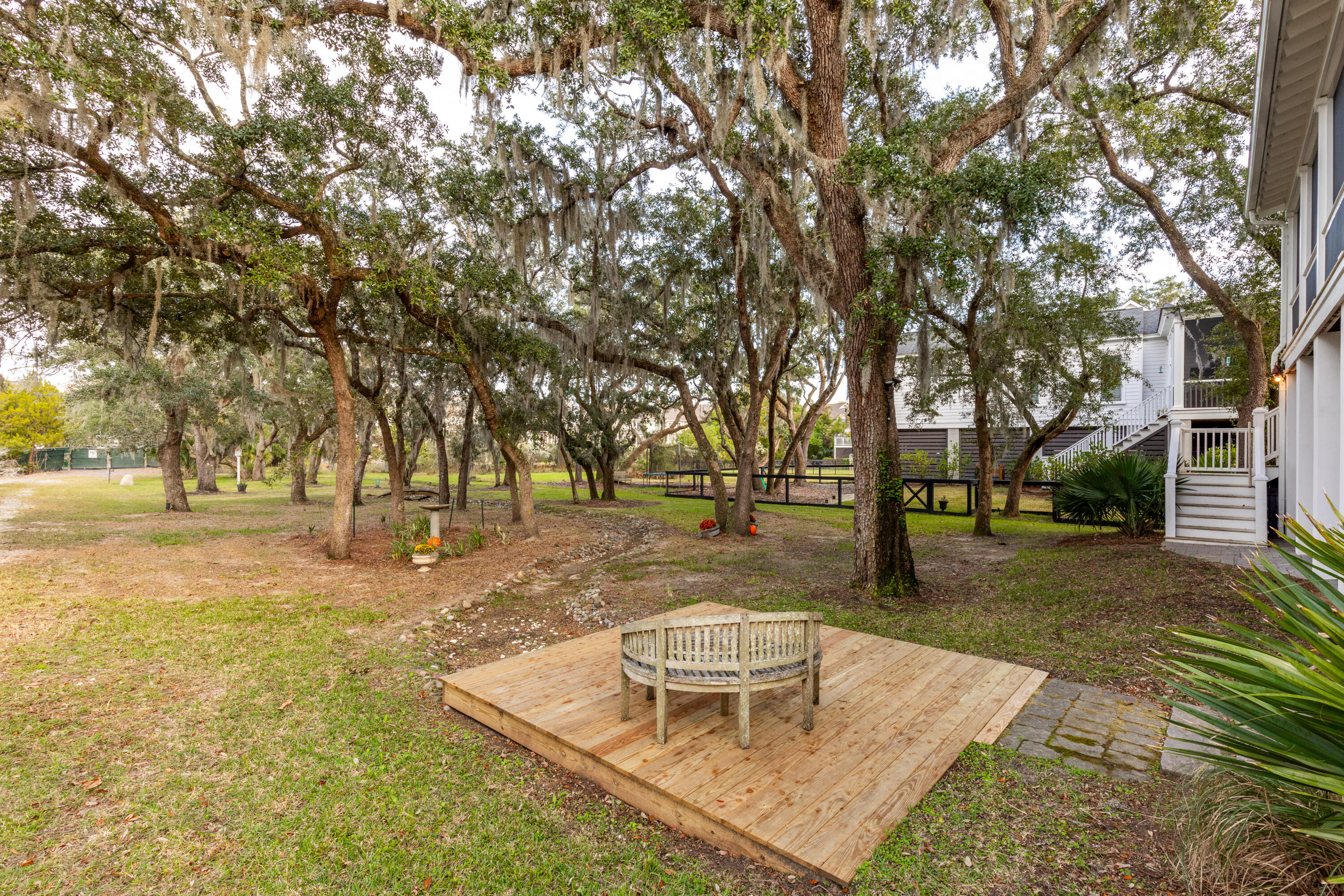 1860 Headquarters Plantation Drive