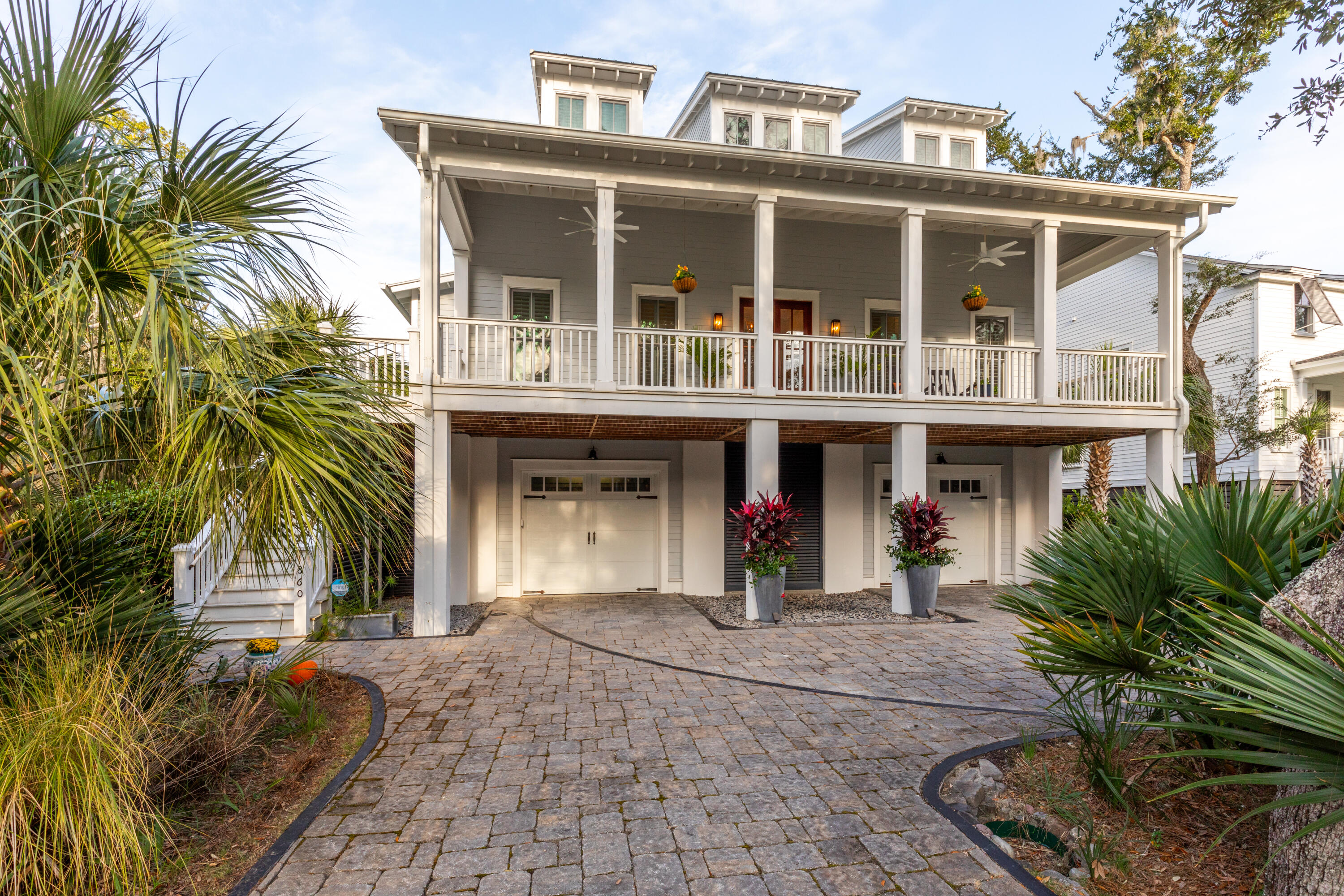 1860 Headquarters Plantation Drive