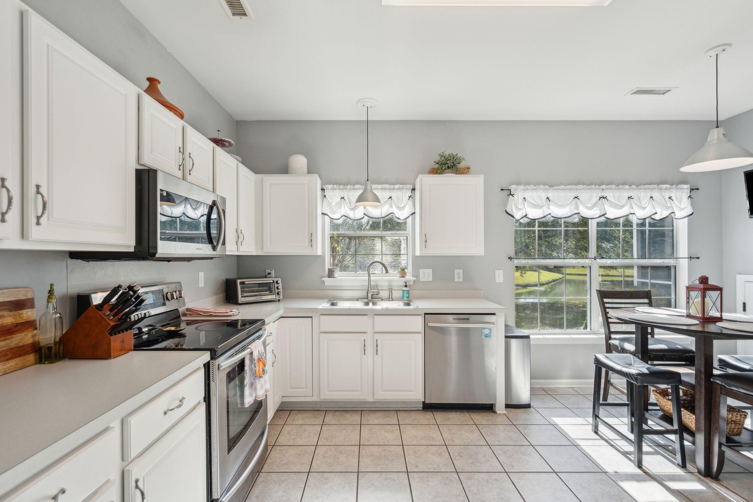 7152 Windmill Creek Road