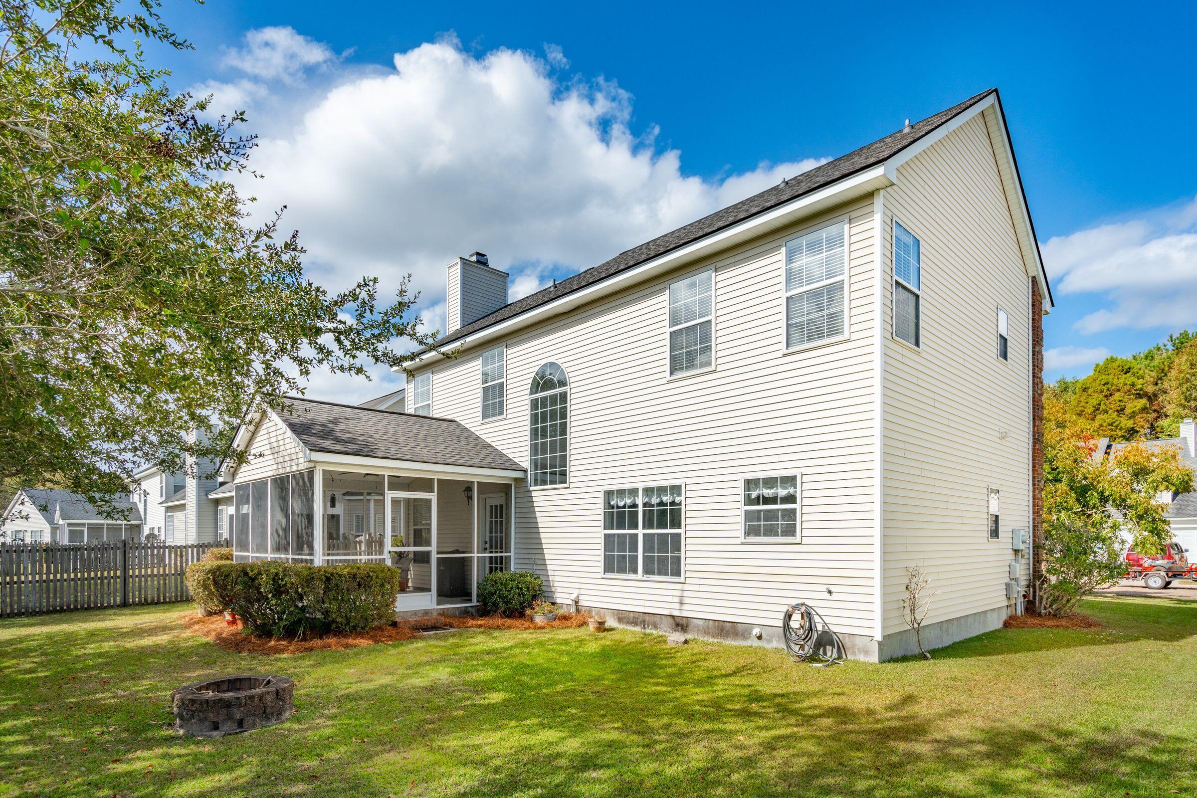 7152 Windmill Creek Road