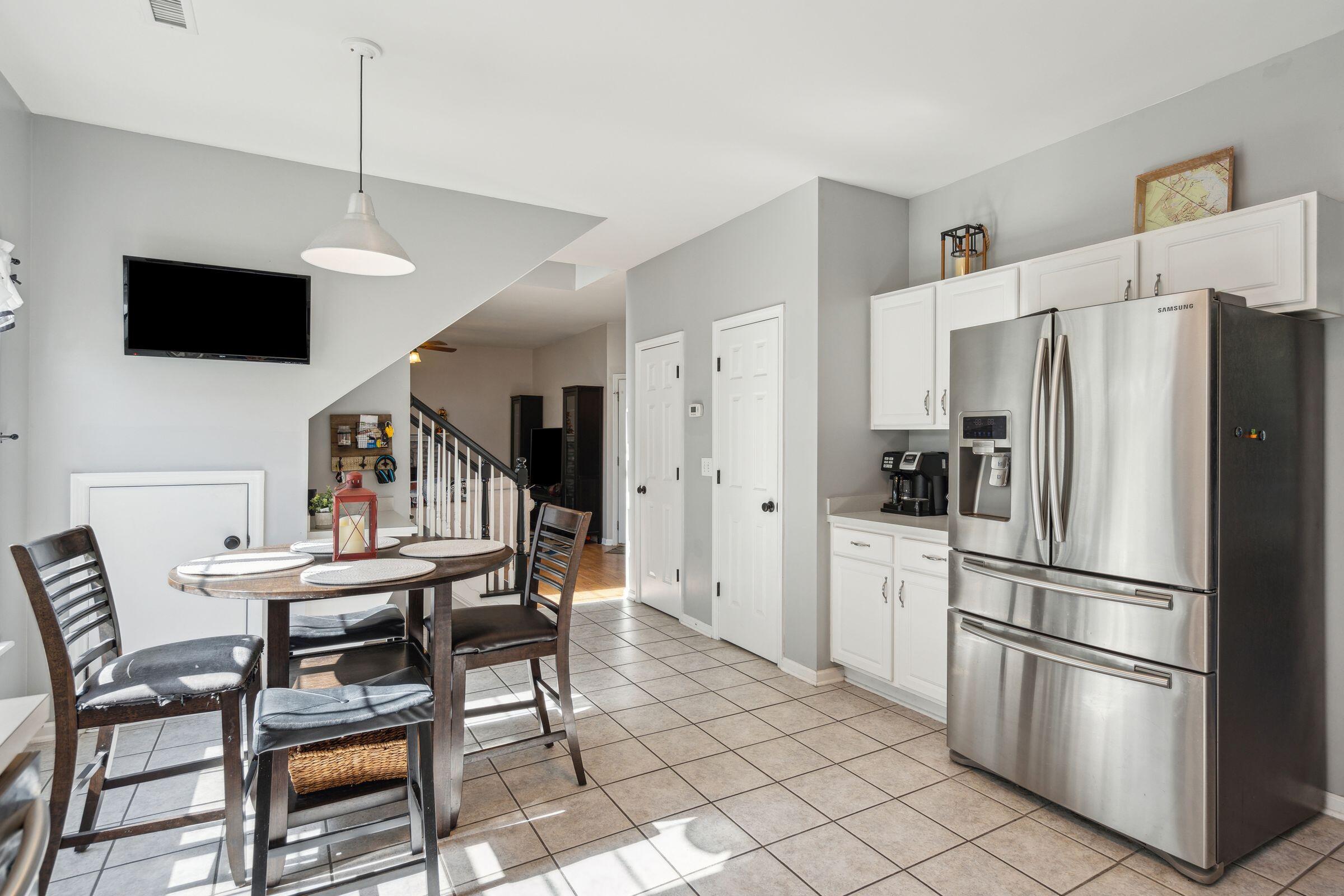 7152 Windmill Creek Road