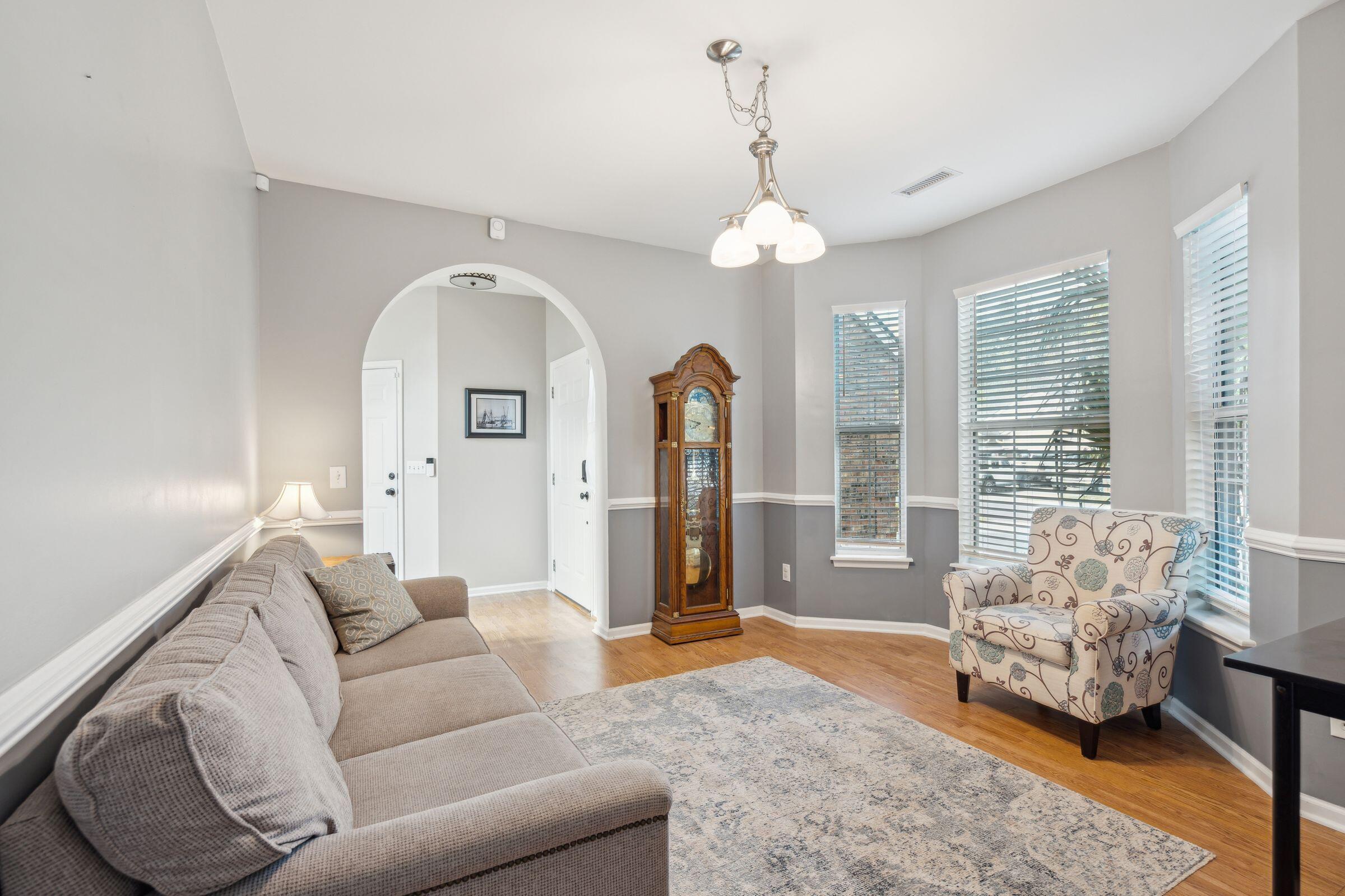 7152 Windmill Creek Road