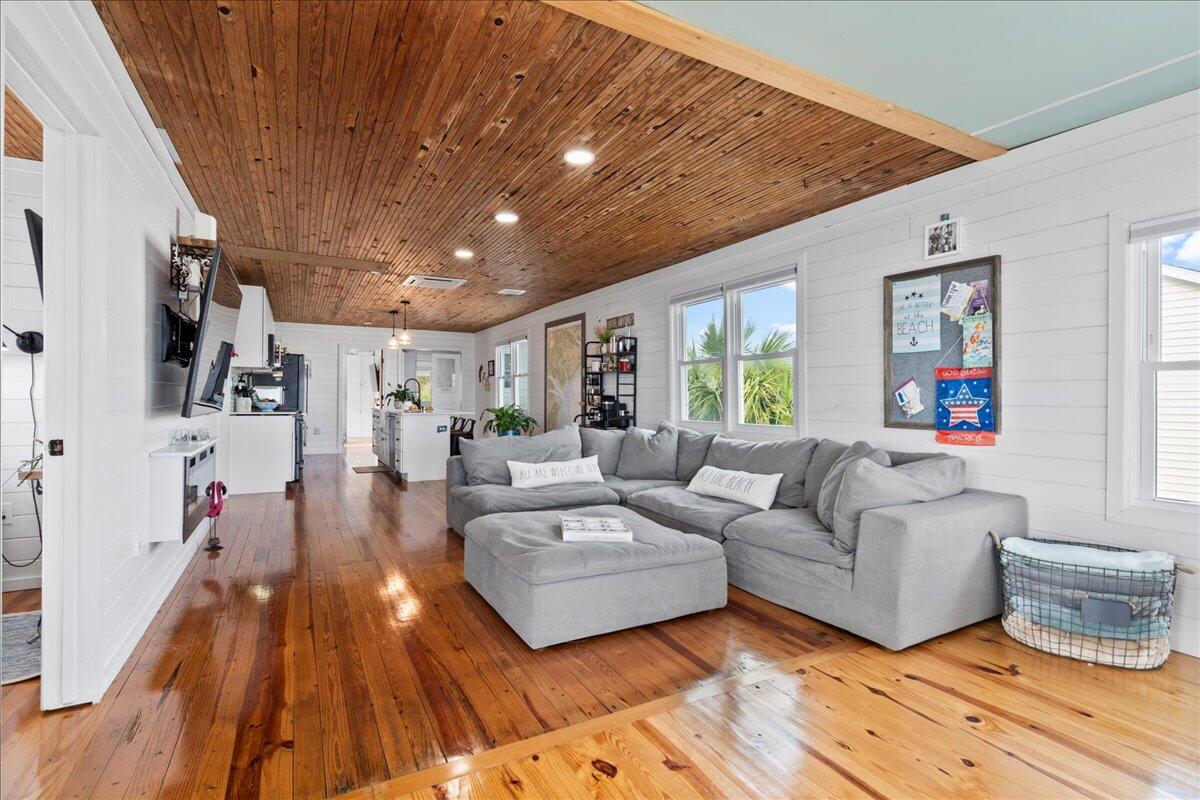 1306 Palmetto Boulevard