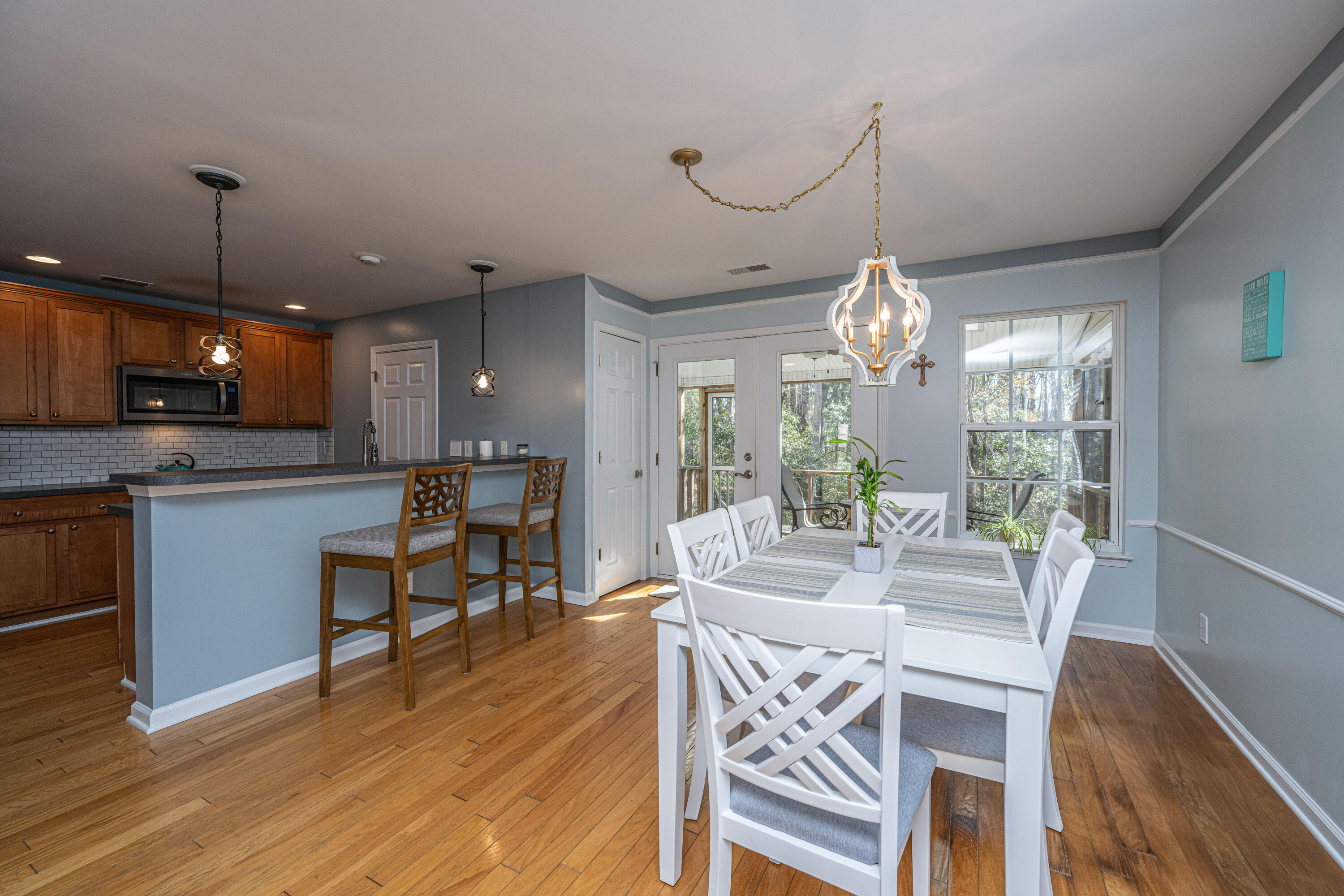 1295 Island Club Drive