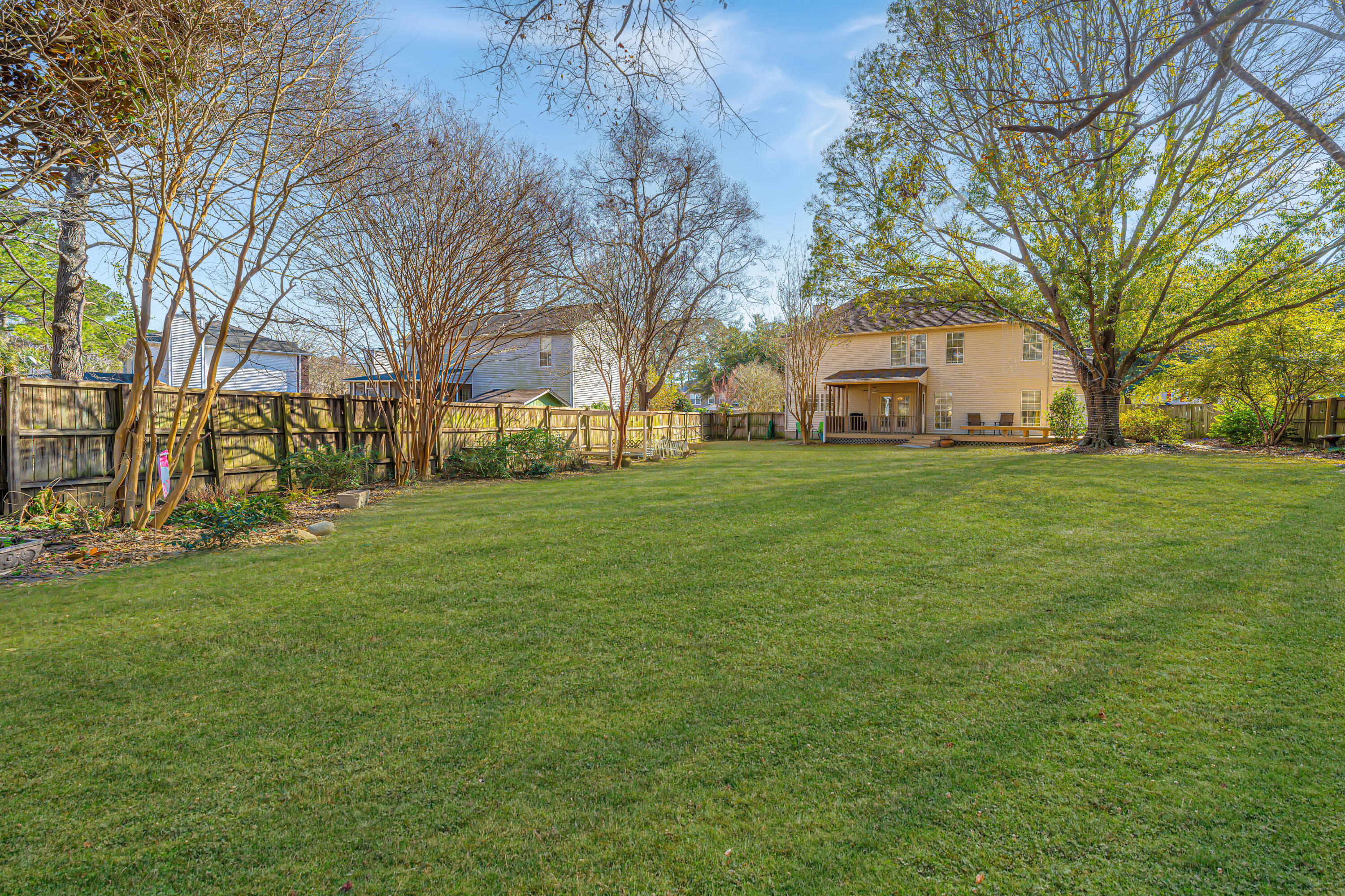 2049 Country Lake Court