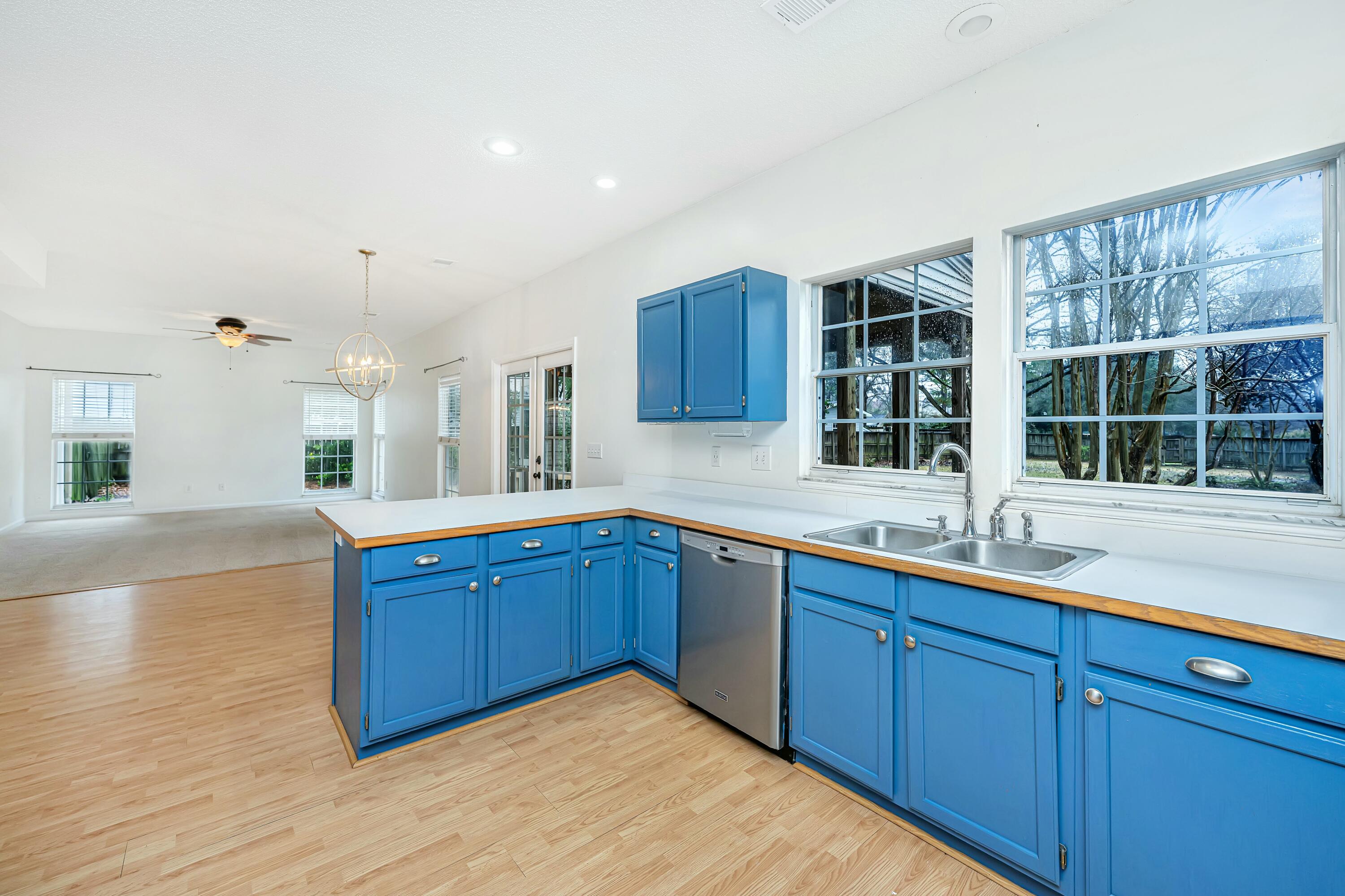 2049 Country Lake Court